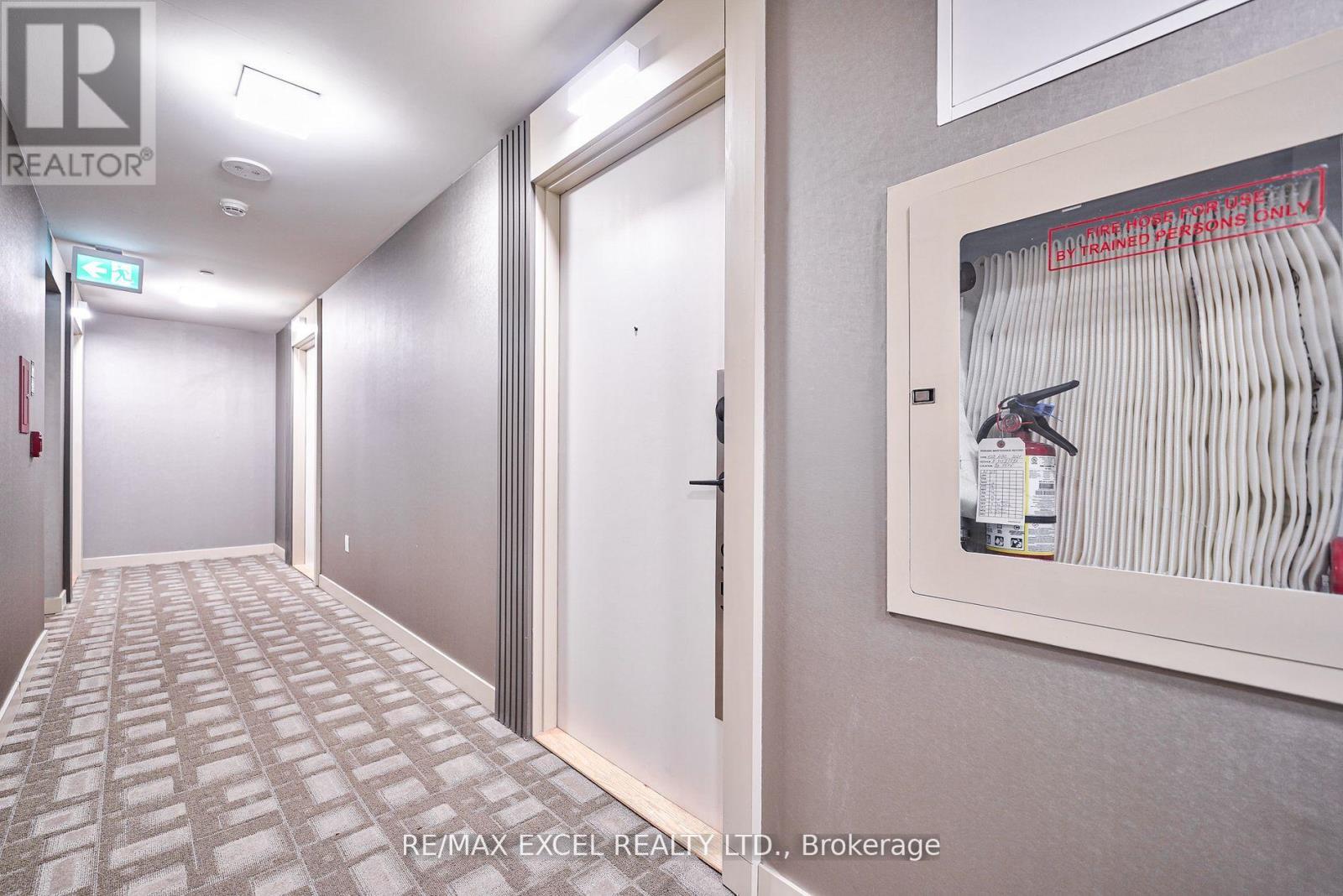 1516 - 85 Oneida Crescent, Richmond Hill, Ontario  L4B 0H4 - Photo 6 - N12828146