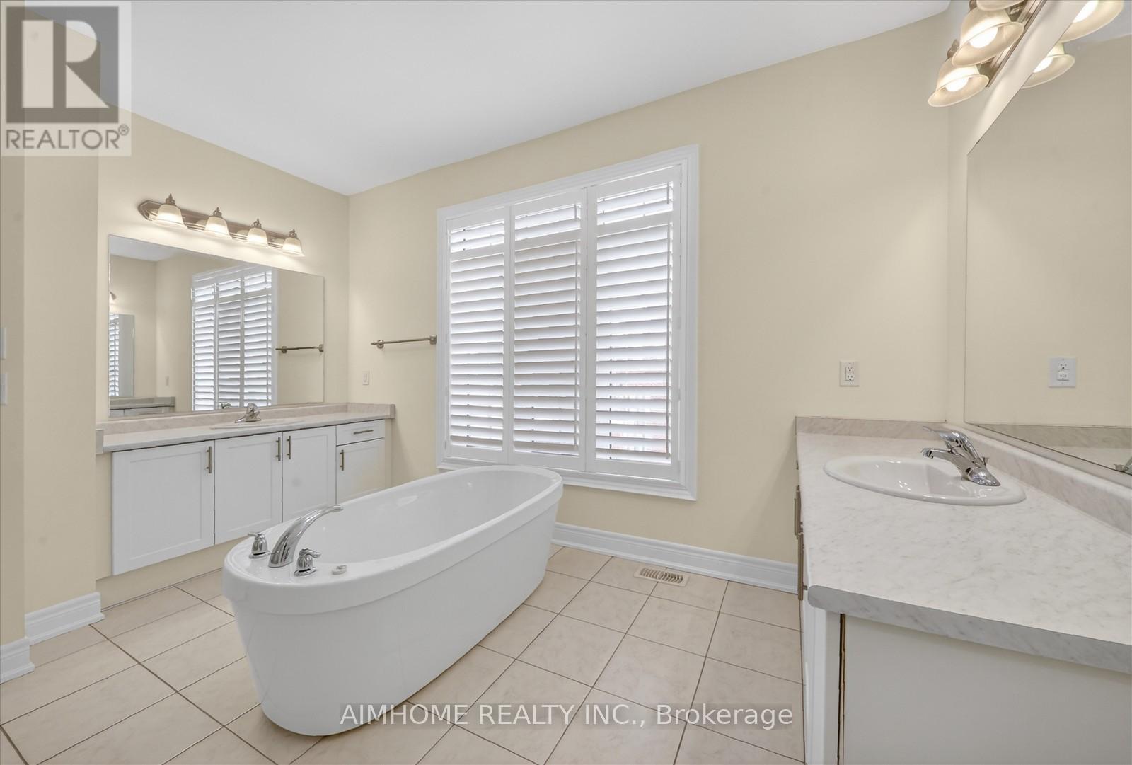 94 Brabin Circle, Whitby, Ontario  L1P 0C1 - Photo 24 - E12790258