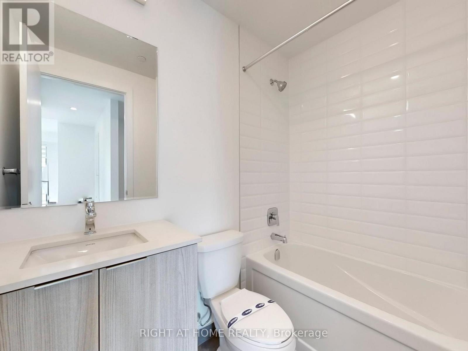 711 - 750 Whitlock Avenue, Milton, Ontario  L9E 2B4 - Photo 18 - W12825166