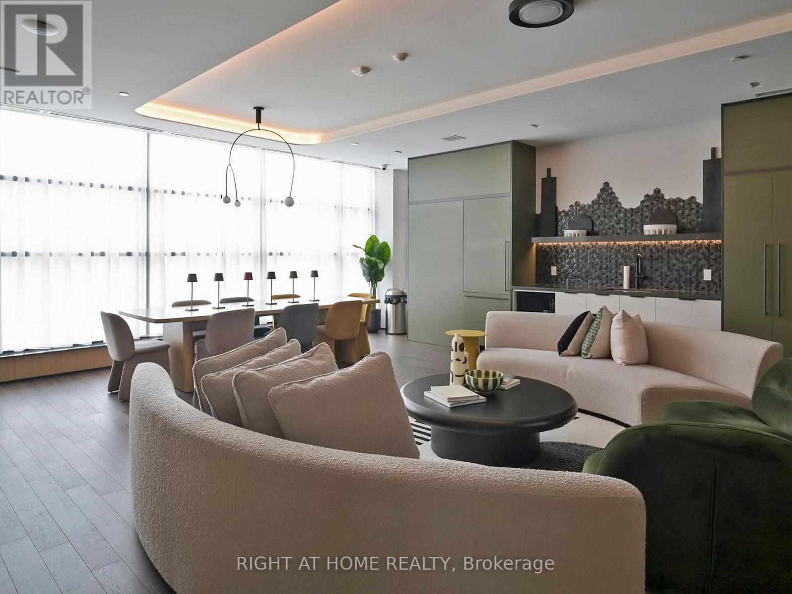 711 - 750 Whitlock Avenue, Milton, Ontario  L9E 2B4 - Photo 28 - W12825166