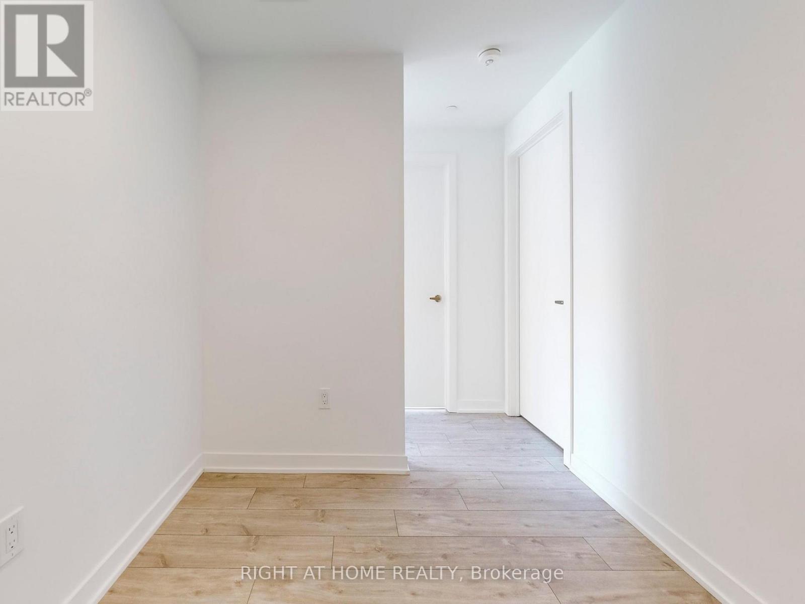 711 - 750 Whitlock Avenue, Milton, Ontario  L9E 2B4 - Photo 17 - W12825166