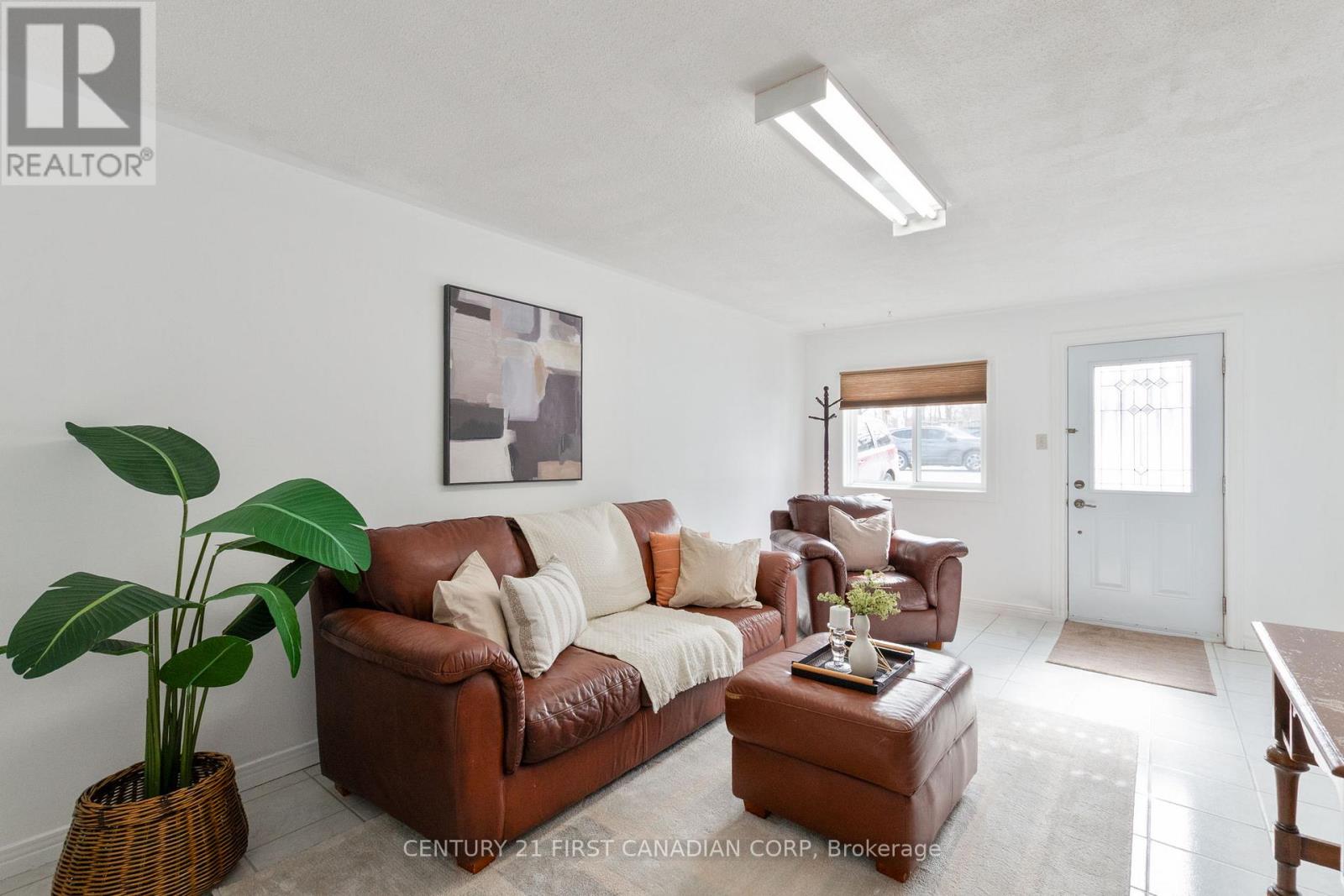 1099 Byron Baseline Road, London South, Ontario  N6K 2C7 - Photo 23 - X12822028