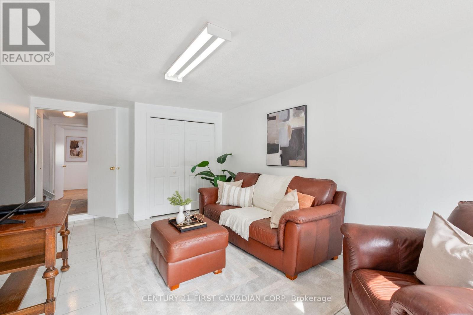 1099 Byron Baseline Road, London South, Ontario  N6K 2C7 - Photo 22 - X12822028