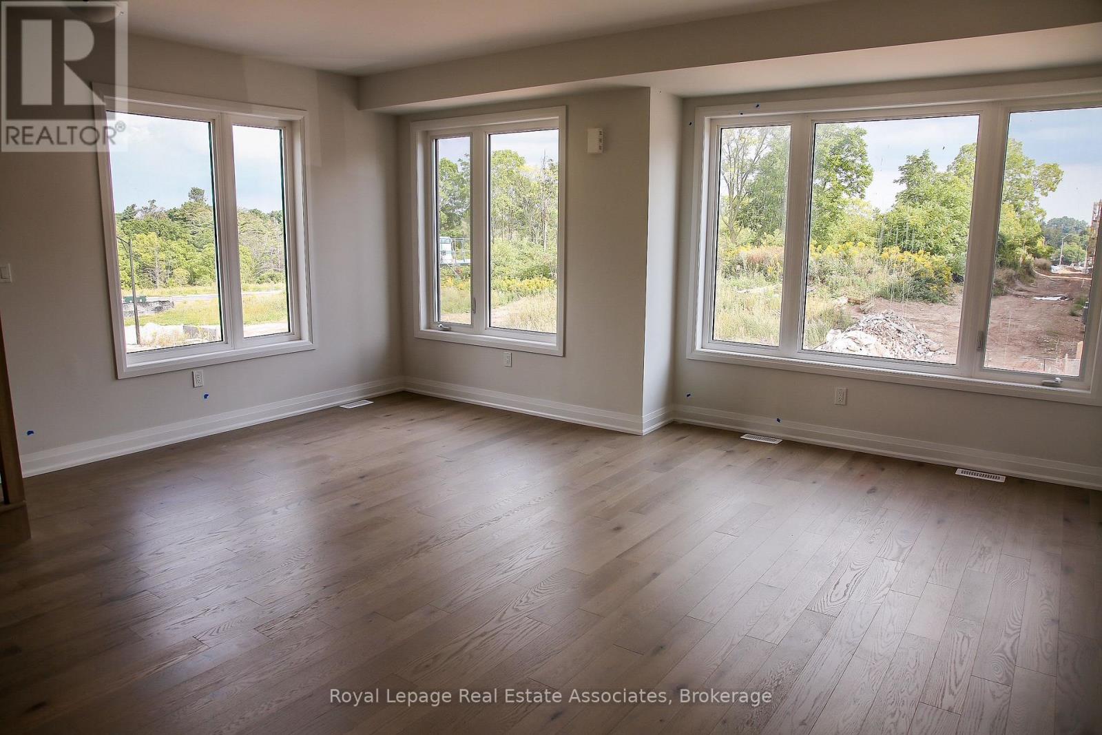 40 Windtree Way, Halton Hills, Ontario  L7G 0P6 - Photo 6 - W12827972