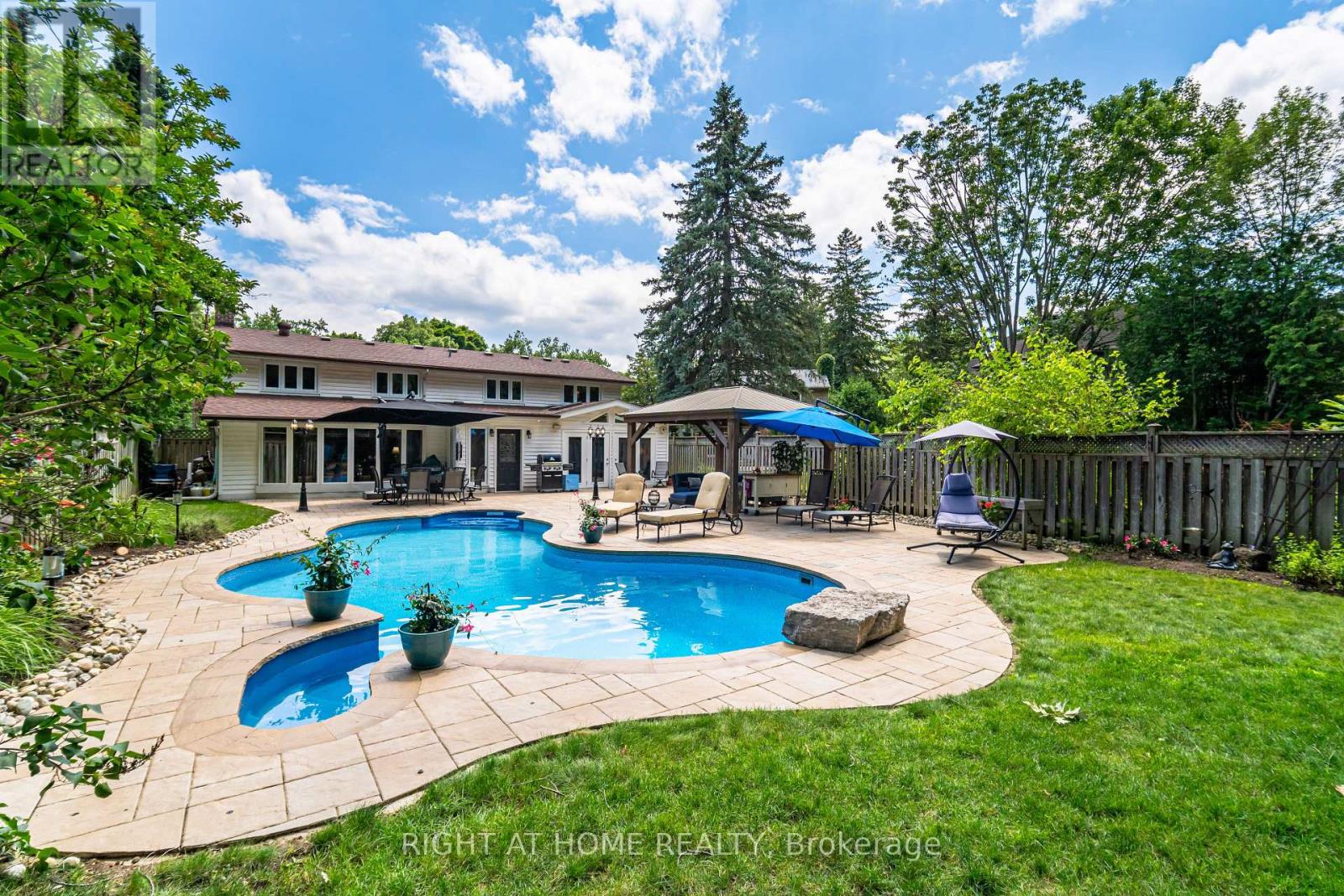 1117 SPRINGHILL DRIVE, Mississauga, Ontario