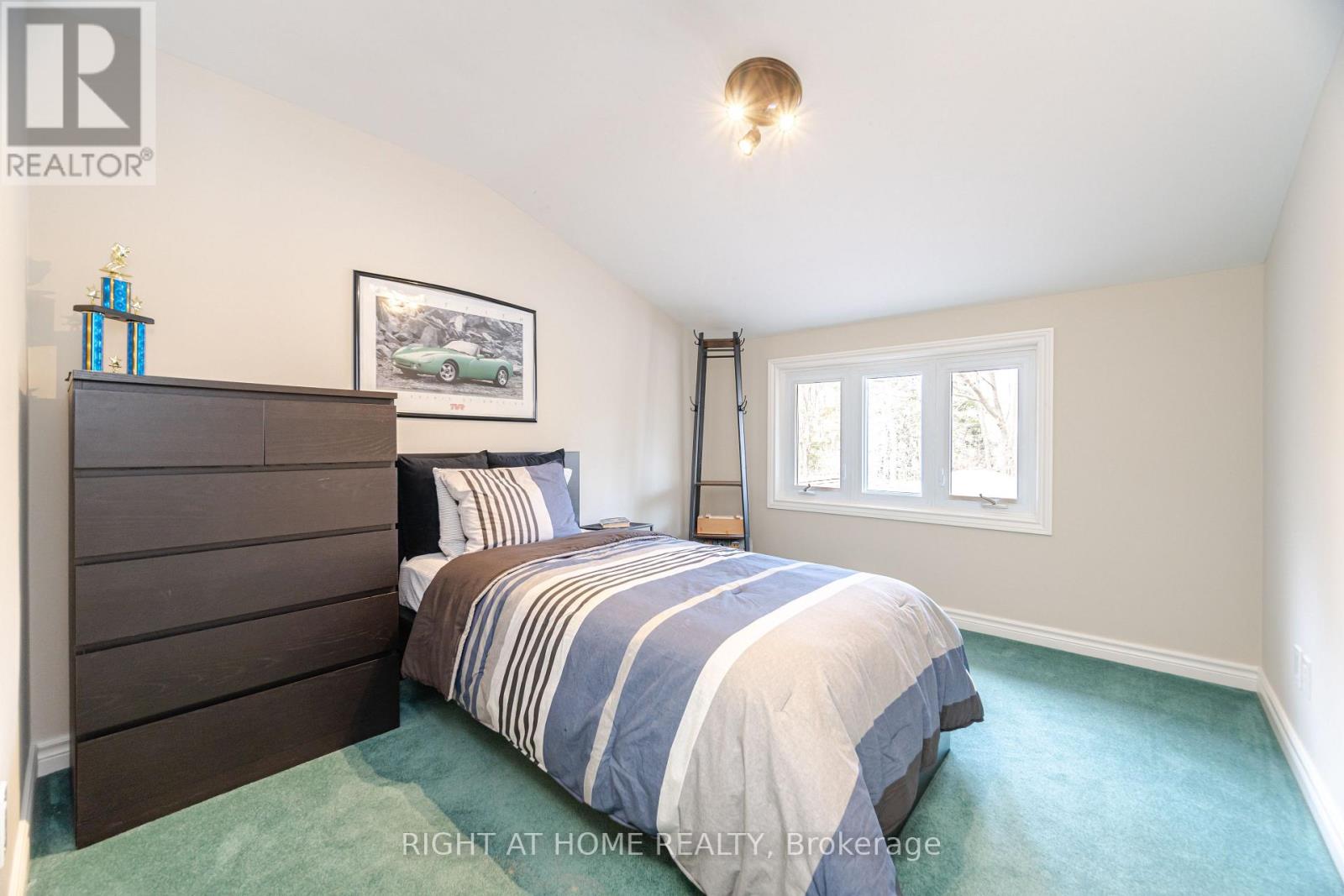 1117 Springhill Drive, Mississauga, Ontario  L5H 1N2 - Photo 24 - W12827998