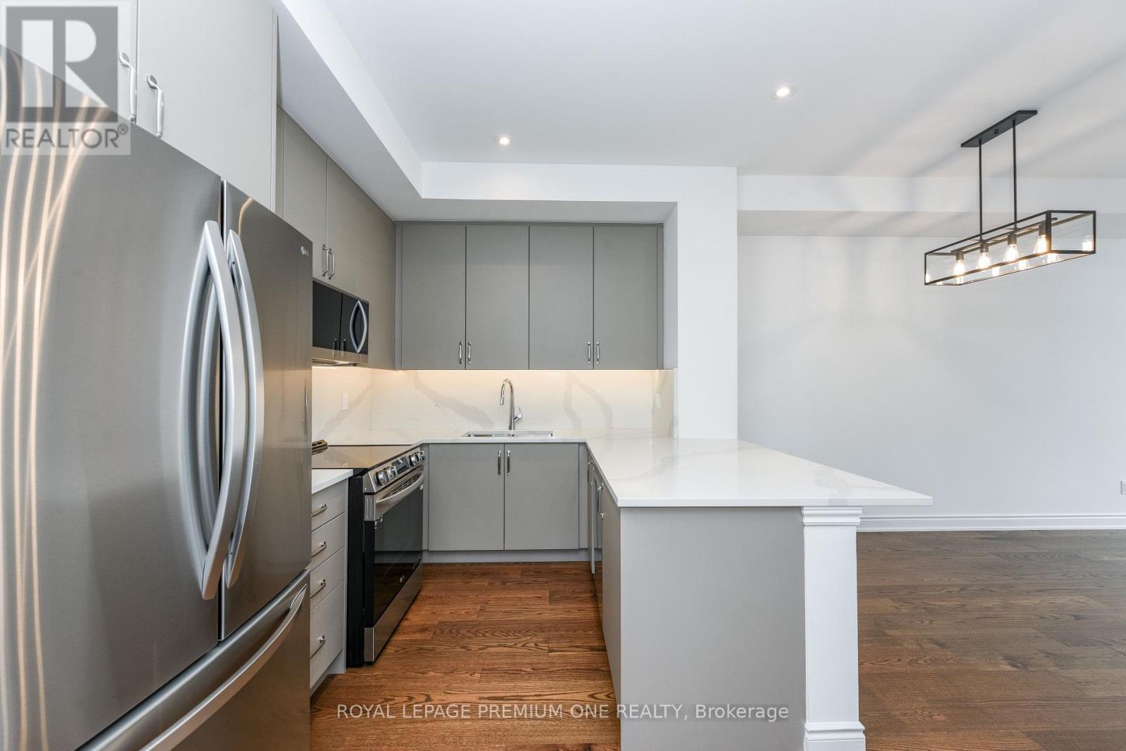 109 - 130 Lunar Crescent, Mississauga, Ontario  L5M 2P6 - Photo 11 - W12828018