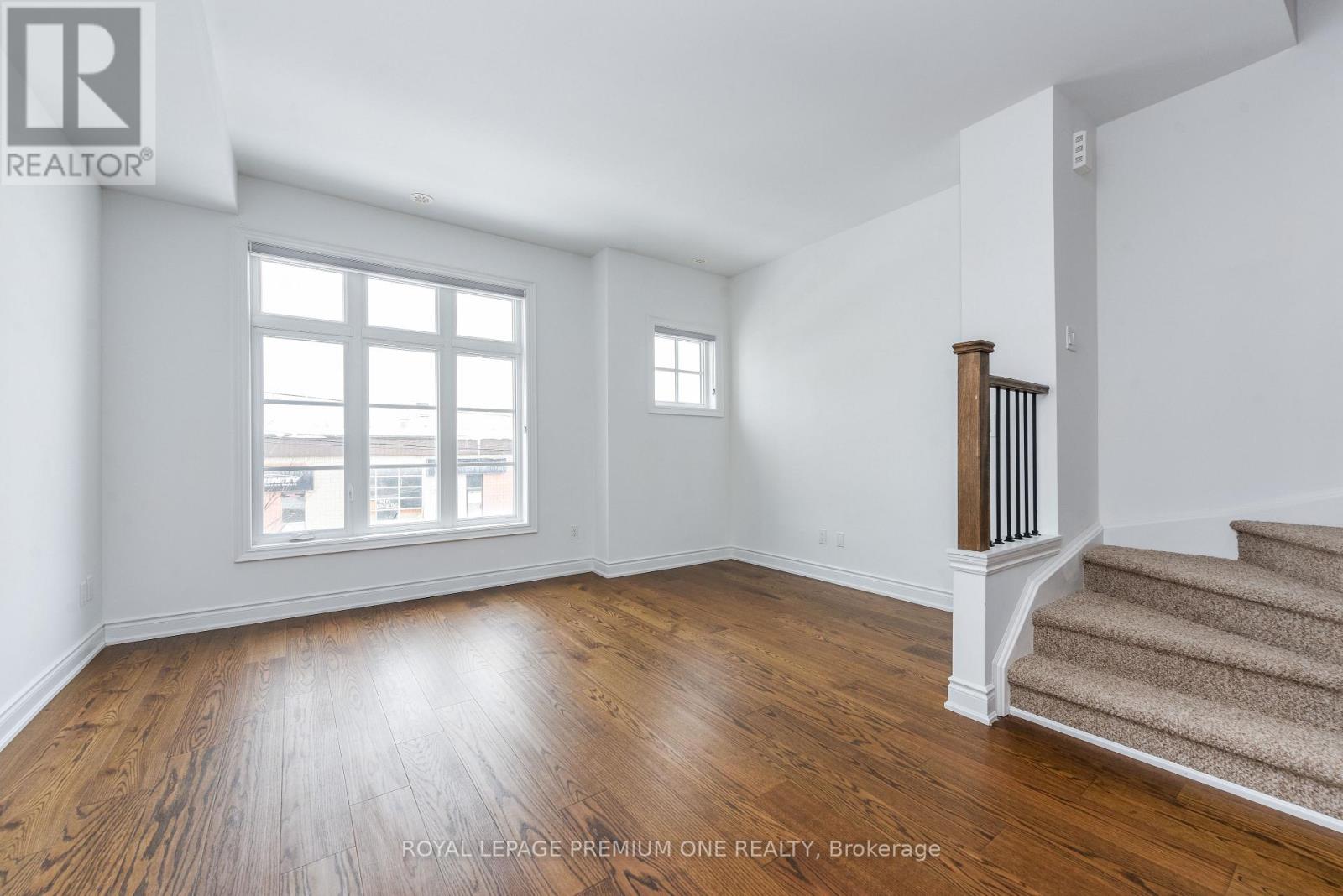 109 - 130 Lunar Crescent, Mississauga, Ontario  L5M 2P6 - Photo 6 - W12828018