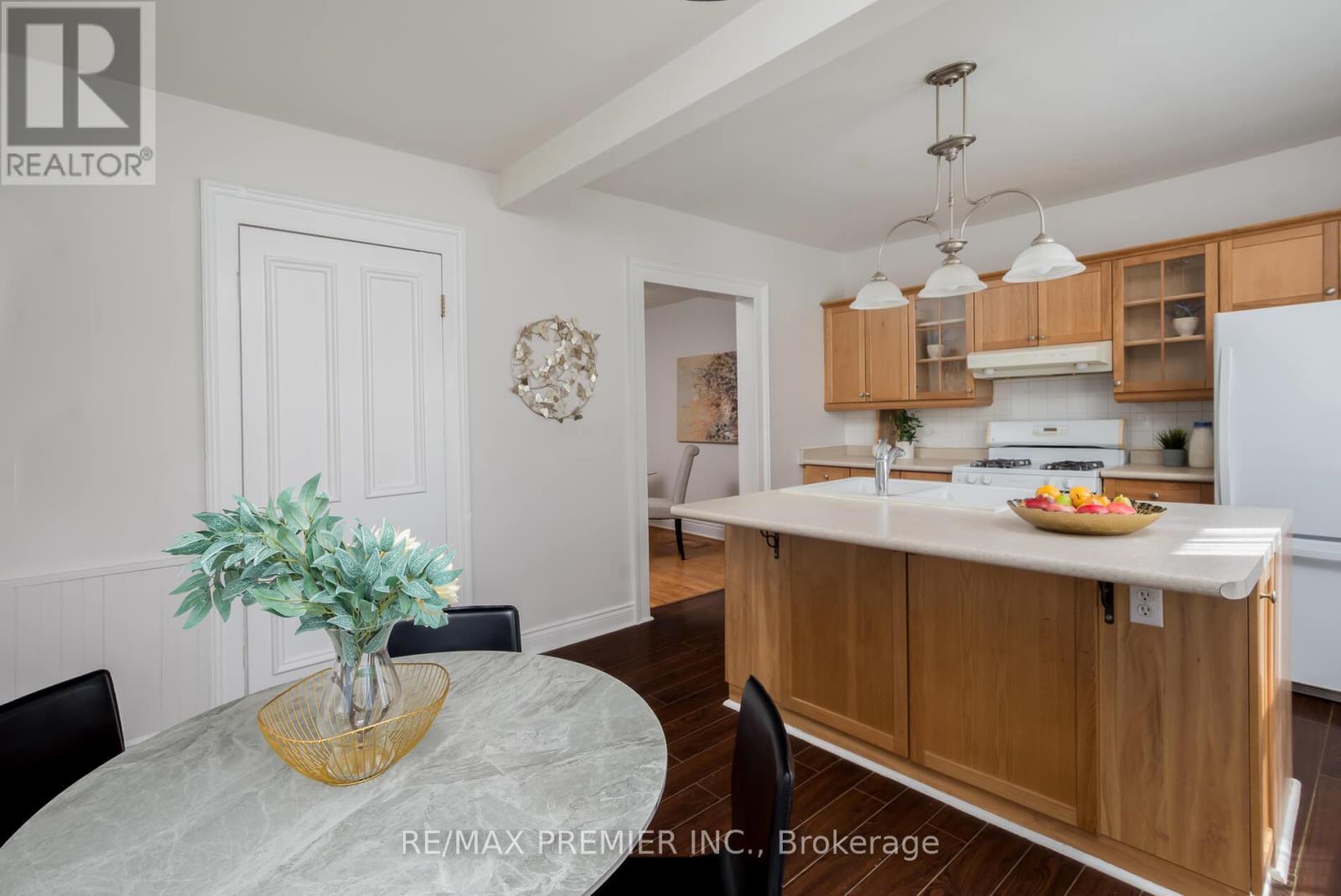 15 Elizabeth Street N, Brampton, Ontario  L6X 1S1 - Photo 18 - W12828048