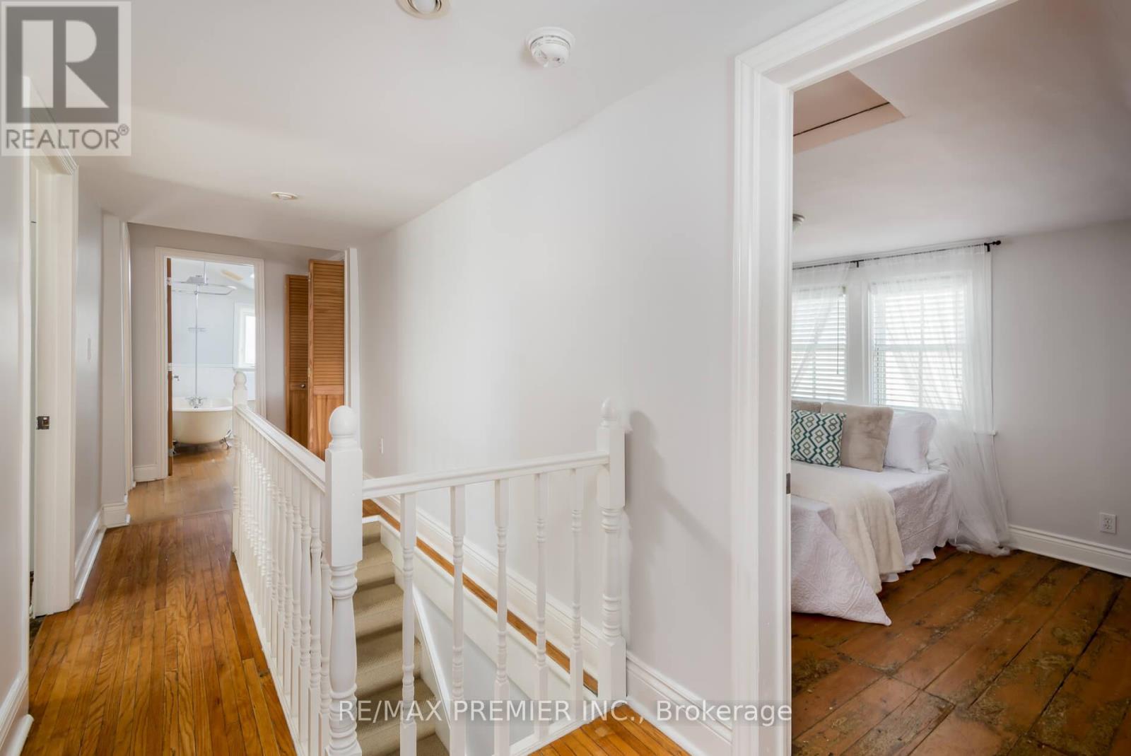 15 Elizabeth Street N, Brampton, Ontario  L6X 1S1 - Photo 25 - W12828048