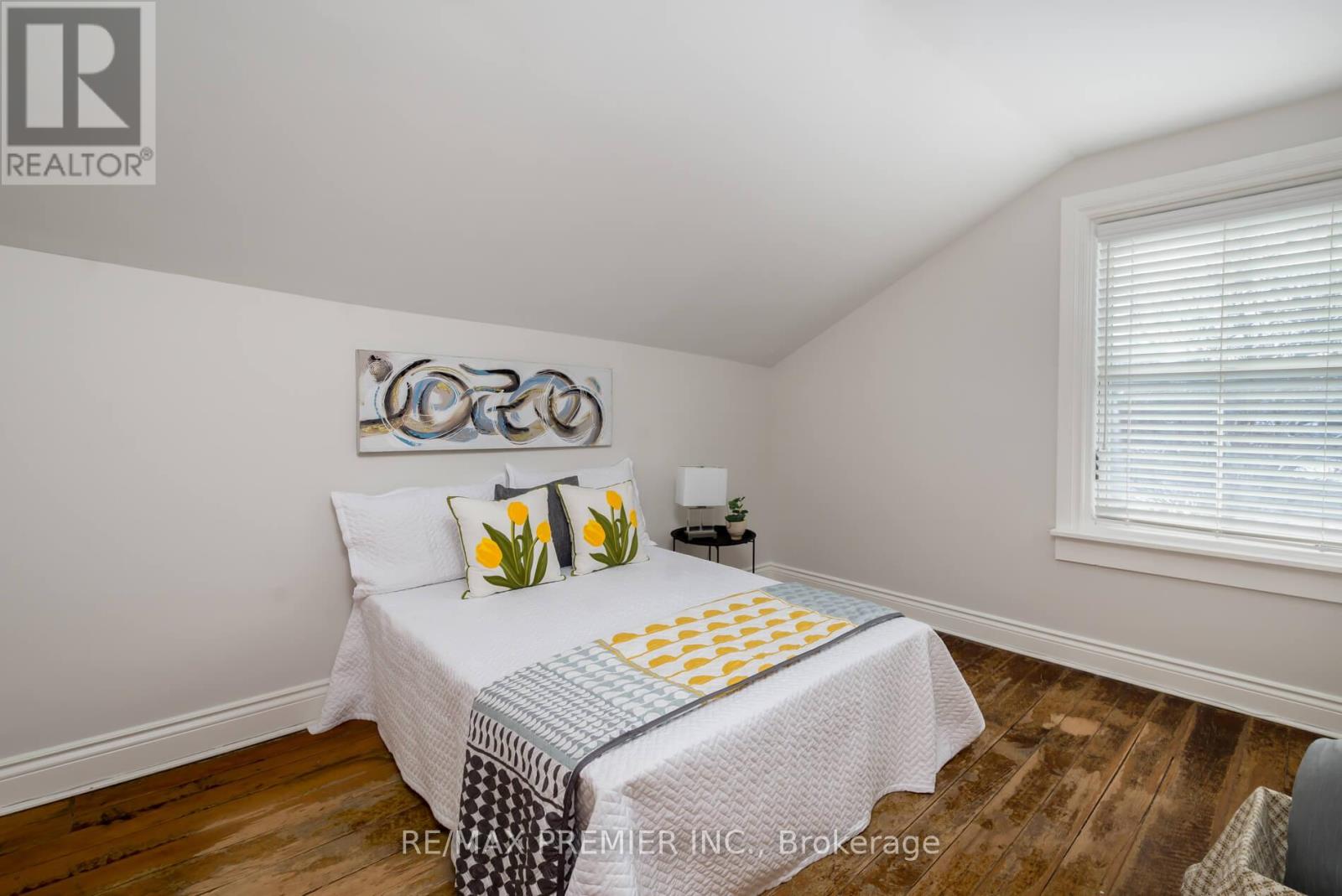 15 Elizabeth Street N, Brampton, Ontario  L6X 1S1 - Photo 30 - W12828048