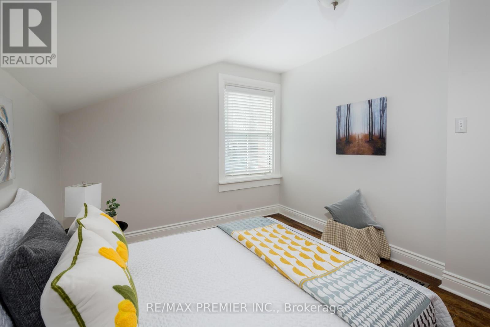 15 Elizabeth Street N, Brampton, Ontario  L6X 1S1 - Photo 31 - W12828048