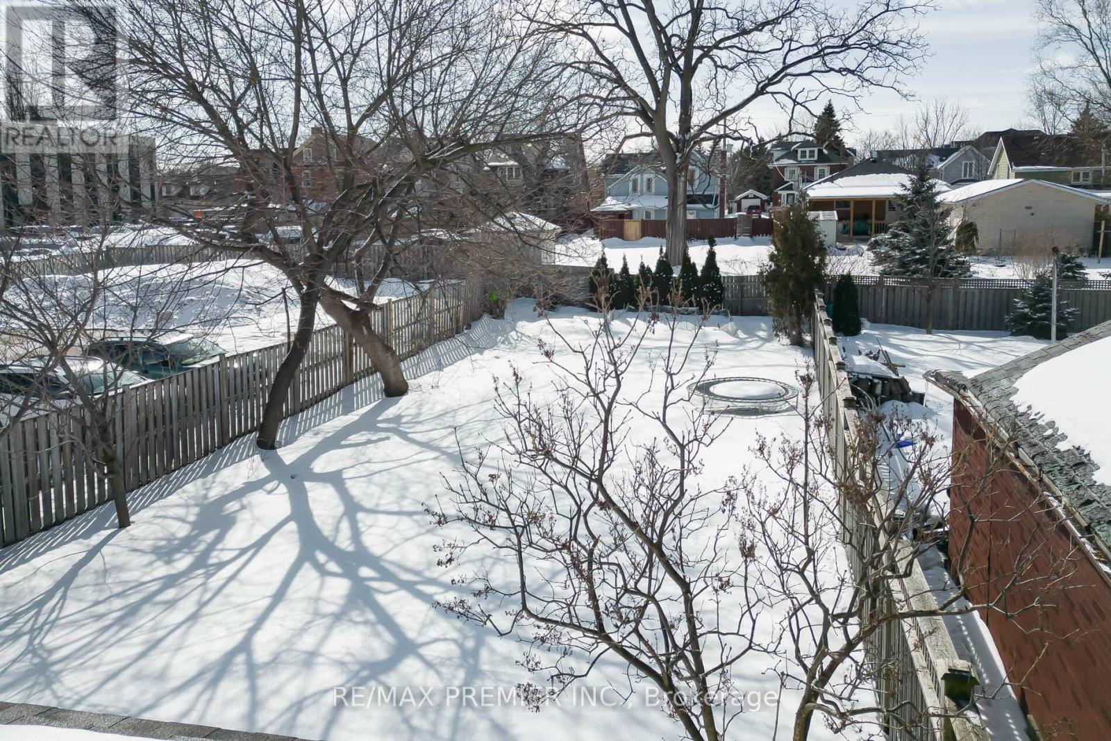 15 Elizabeth Street N, Brampton, Ontario  L6X 1S1 - Photo 37 - W12828048