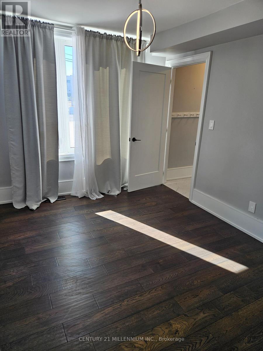 68 River Drive, Halton Hills (Georgetown), Ontario  L7G 2J2 - Photo 10 - W12828082