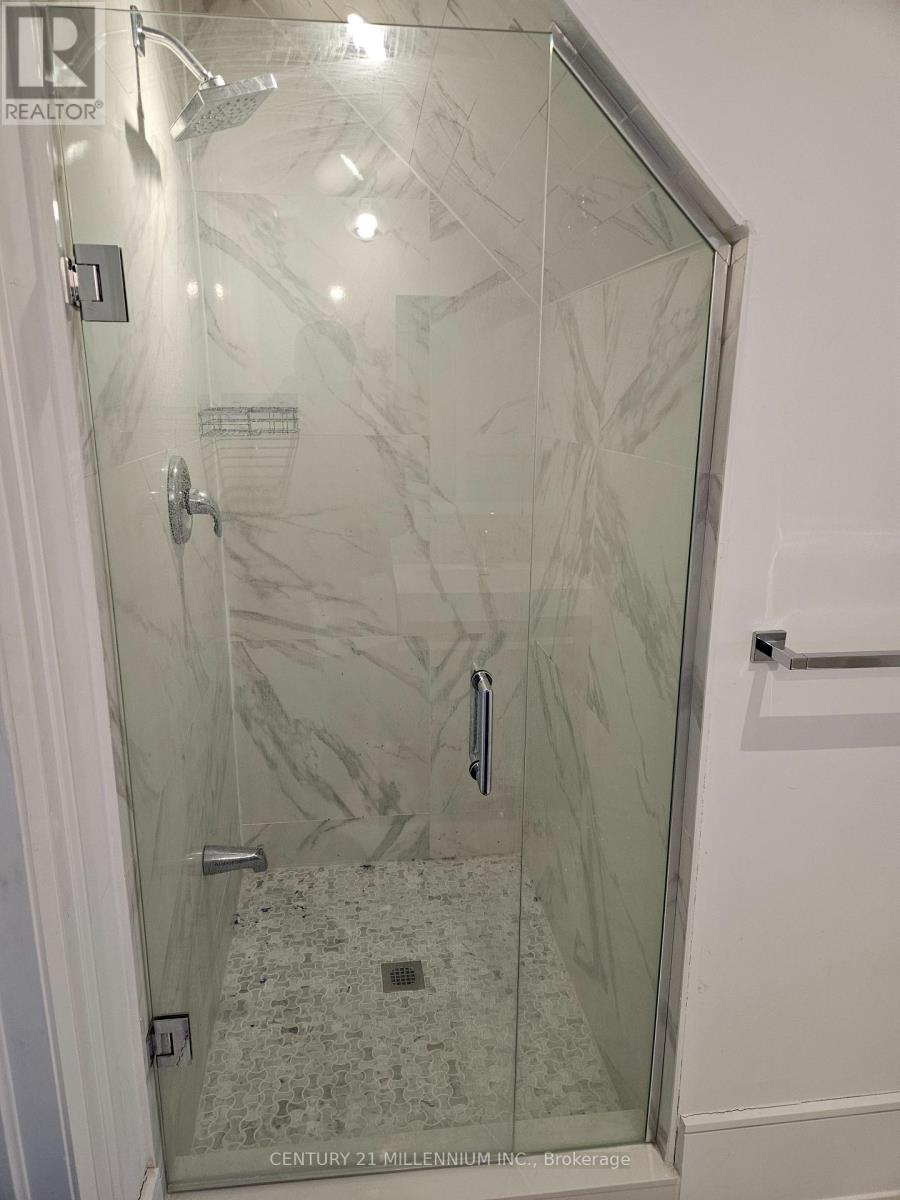 68 River Drive, Halton Hills (Georgetown), Ontario  L7G 2J2 - Photo 17 - W12828082