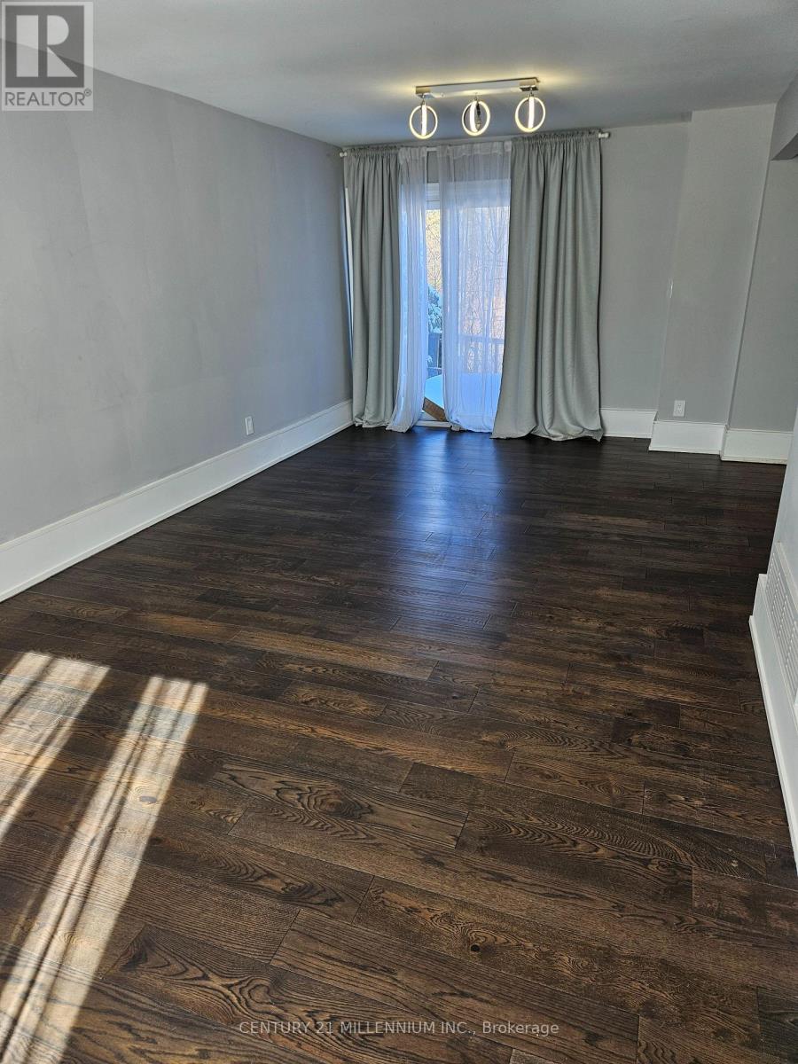 68 River Drive, Halton Hills (Georgetown), Ontario  L7G 2J2 - Photo 22 - W12828082