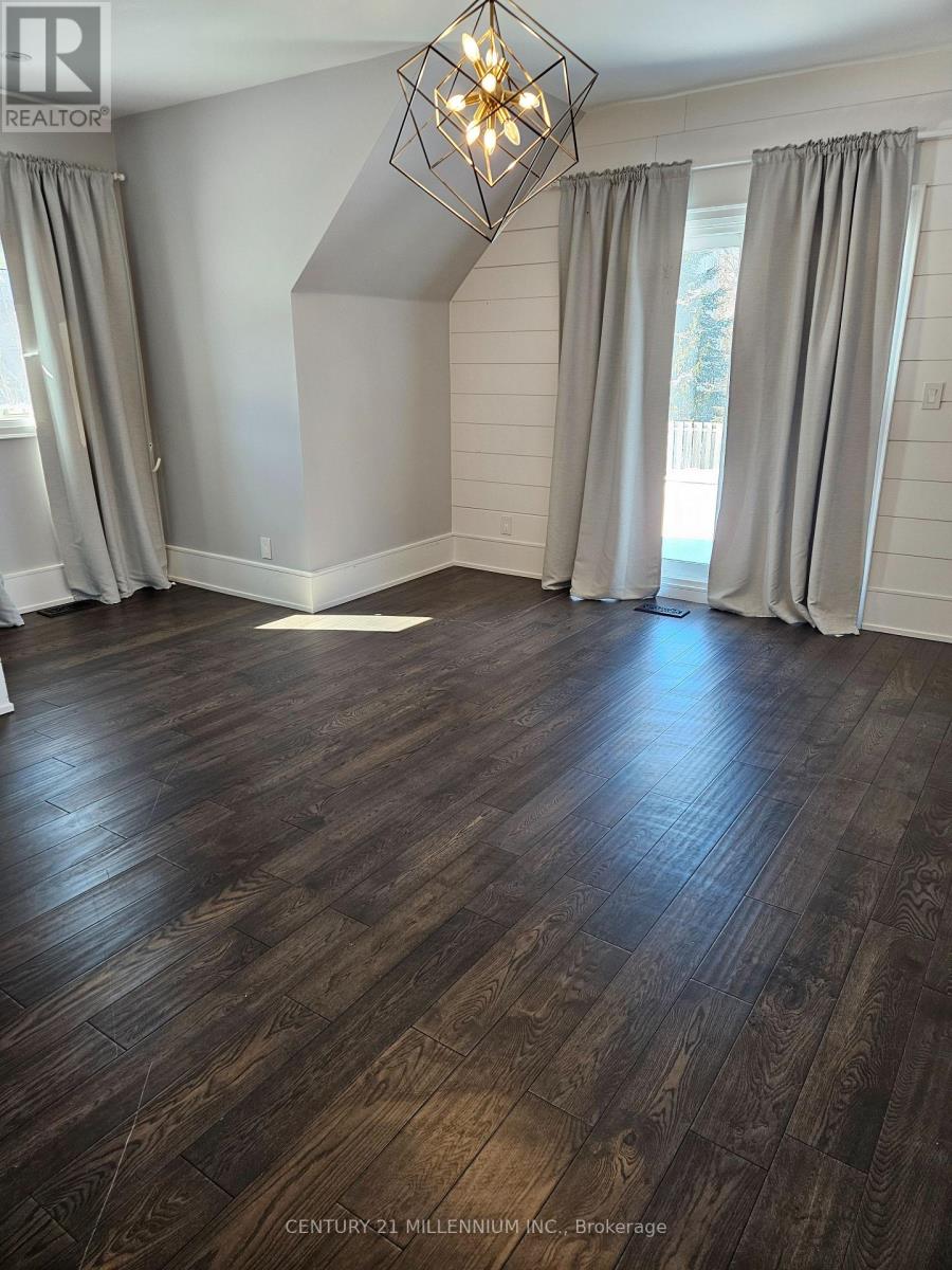 68 River Drive, Halton Hills (Georgetown), Ontario  L7G 2J2 - Photo 6 - W12828082