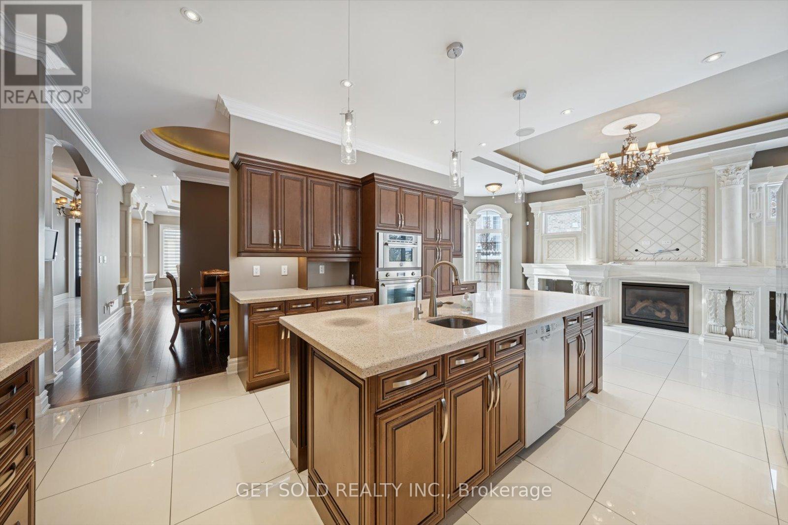 7 Tristan Court, Brampton, Ontario  L6Y 5S2 - Photo 19 - W12828096