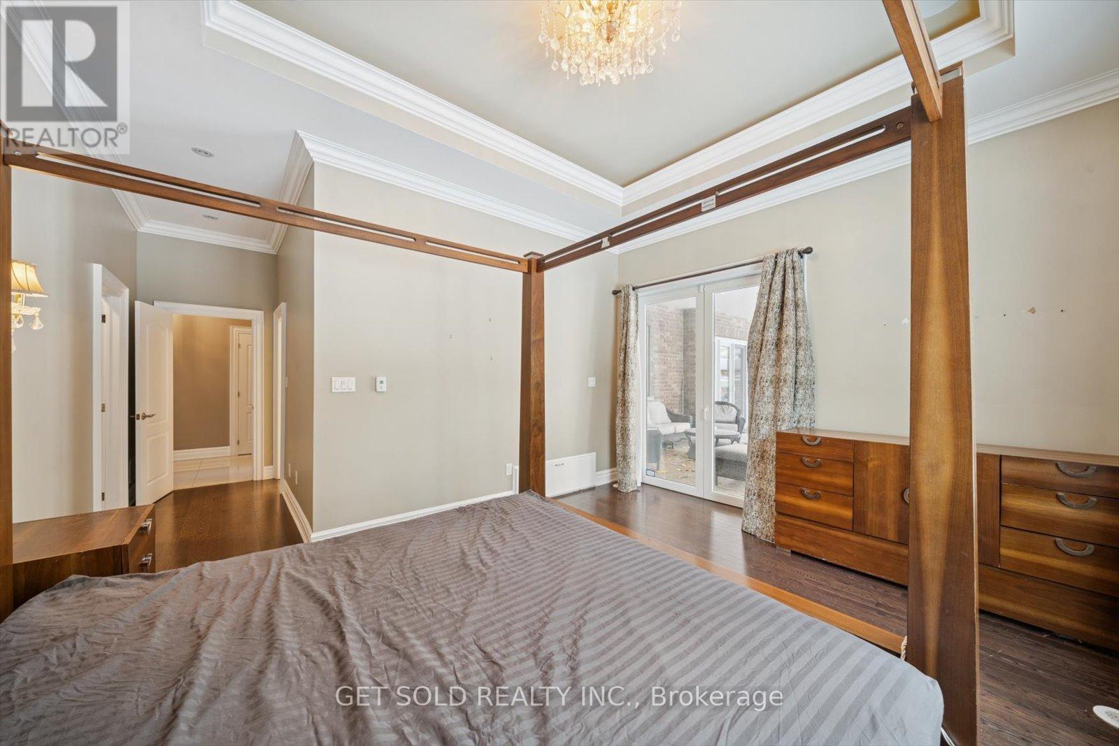 7 Tristan Court, Brampton, Ontario  L6Y 5S2 - Photo 24 - W12828096