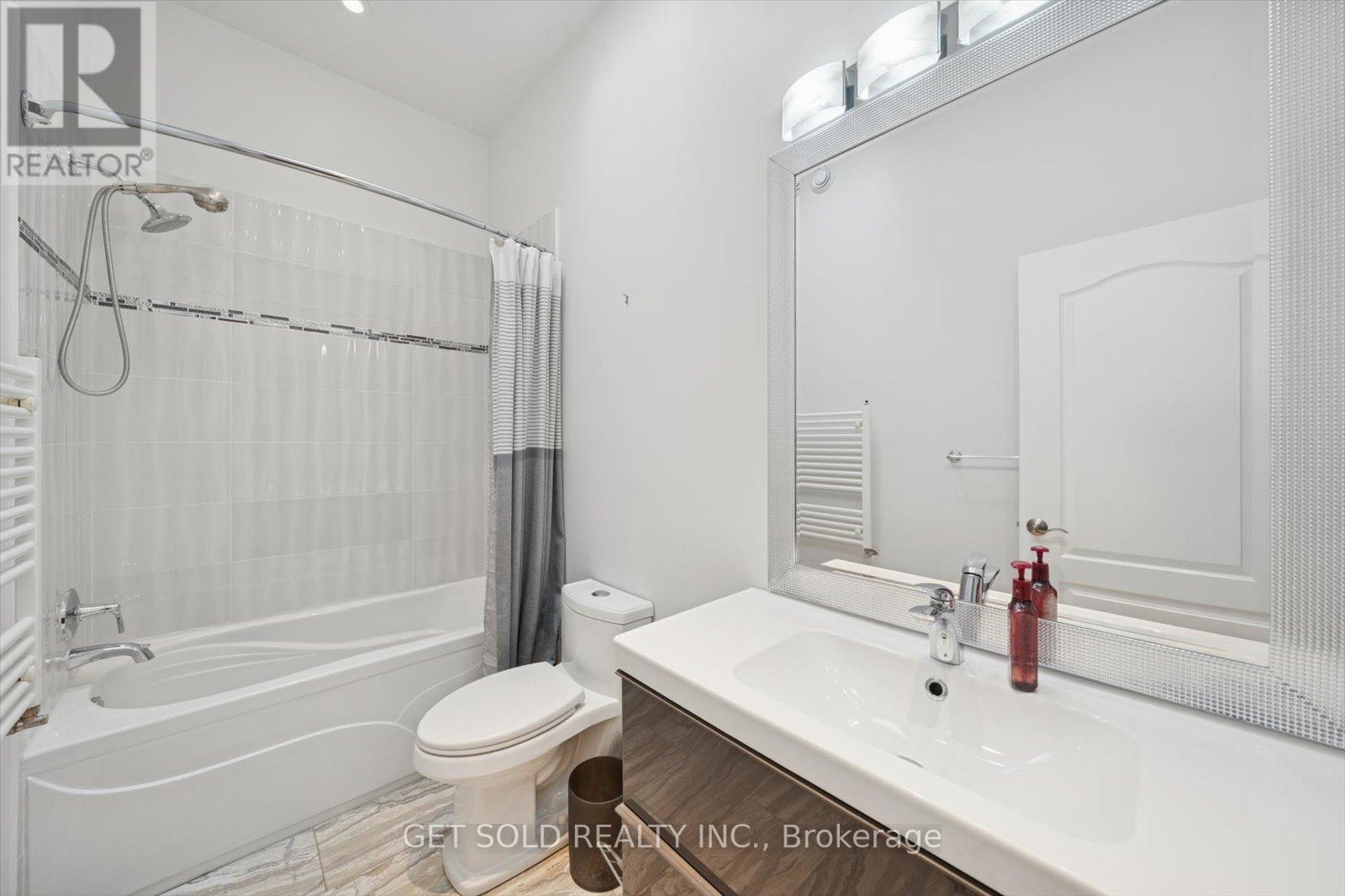 7 Tristan Court, Brampton, Ontario  L6Y 5S2 - Photo 30 - W12828096