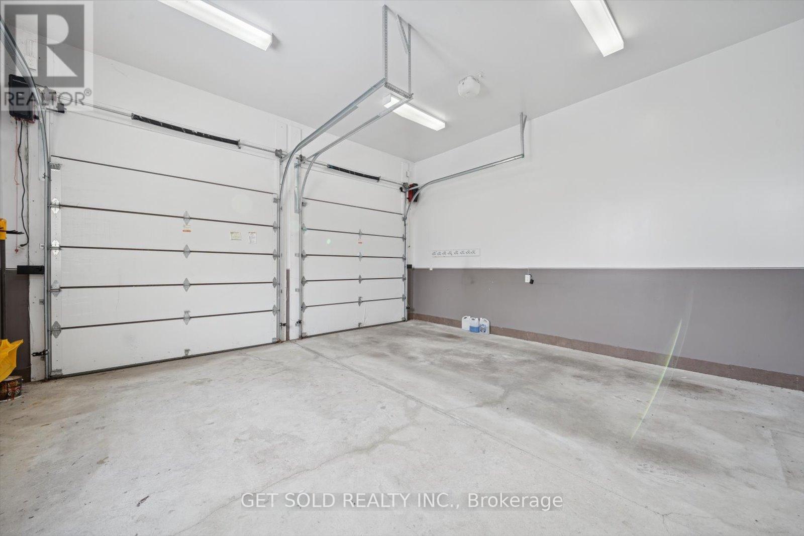 7 Tristan Court, Brampton, Ontario  L6Y 5S2 - Photo 39 - W12828096