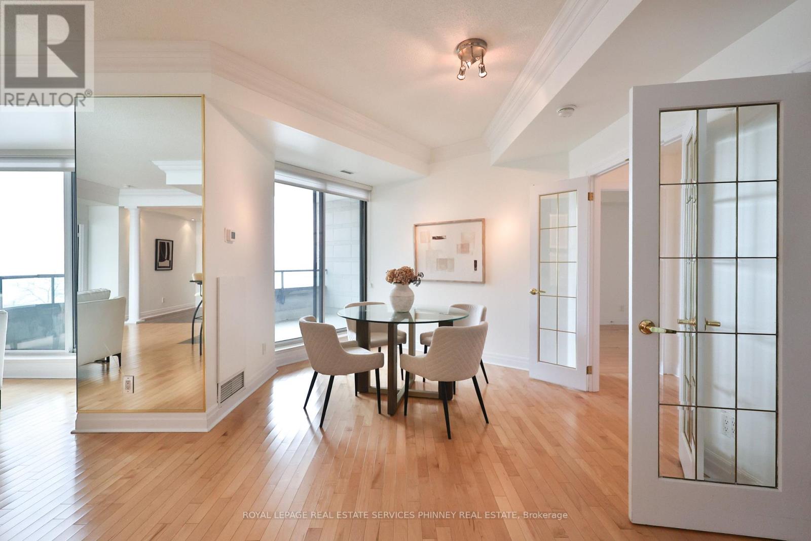 409 - 65 Port Street, Mississauga, Ontario  L5G 4V3 - Photo 14 - W12828100