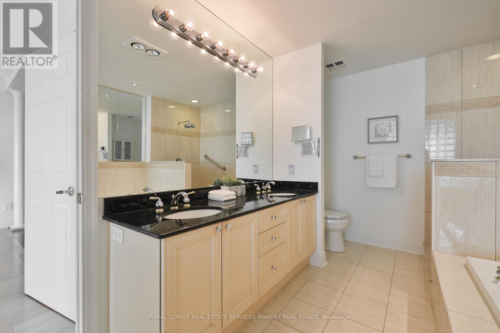 409 - 65 Port Street, Mississauga, Ontario  L5G 4V3 - Photo 23 - W12828100