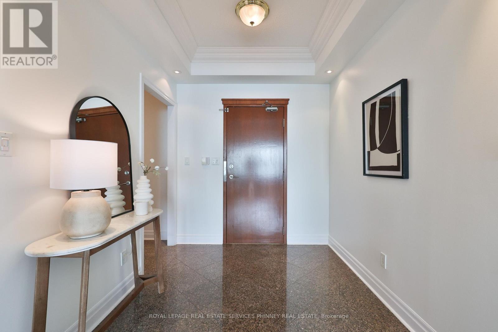 409 - 65 Port Street, Mississauga, Ontario  L5G 4V3 - Photo 3 - W12828100