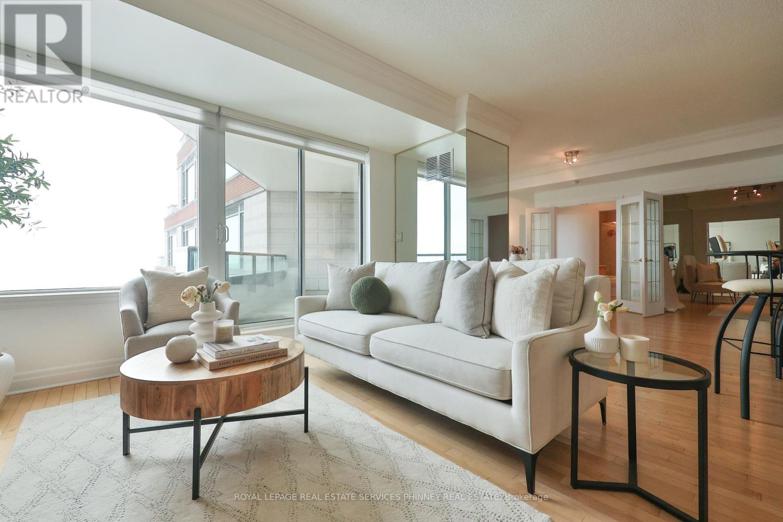 409 - 65 Port Street, Mississauga, Ontario  L5G 4V3 - Photo 7 - W12828100