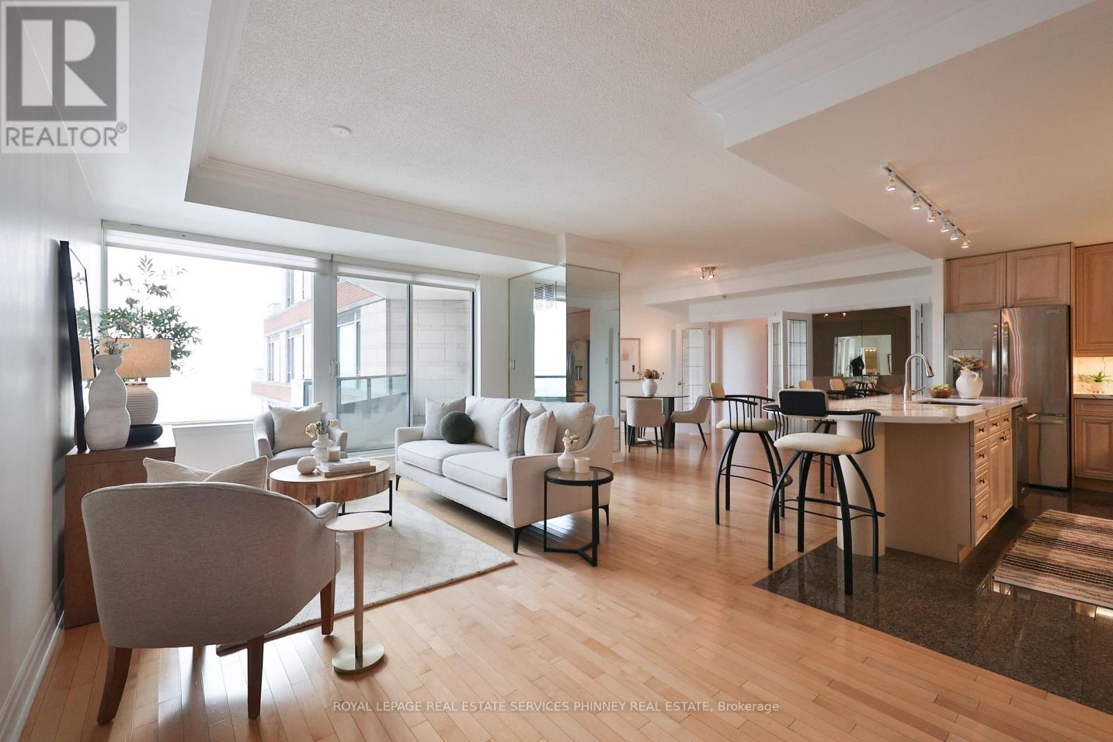 409 - 65 Port Street, Mississauga, Ontario  L5G 4V3 - Photo 8 - W12828100