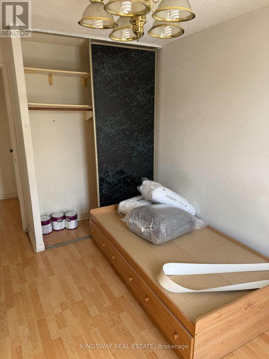 347 - 1395 Williamsport Drive, Mississauga, Ontario  L4X 2T4 - Photo 15 - W12828138