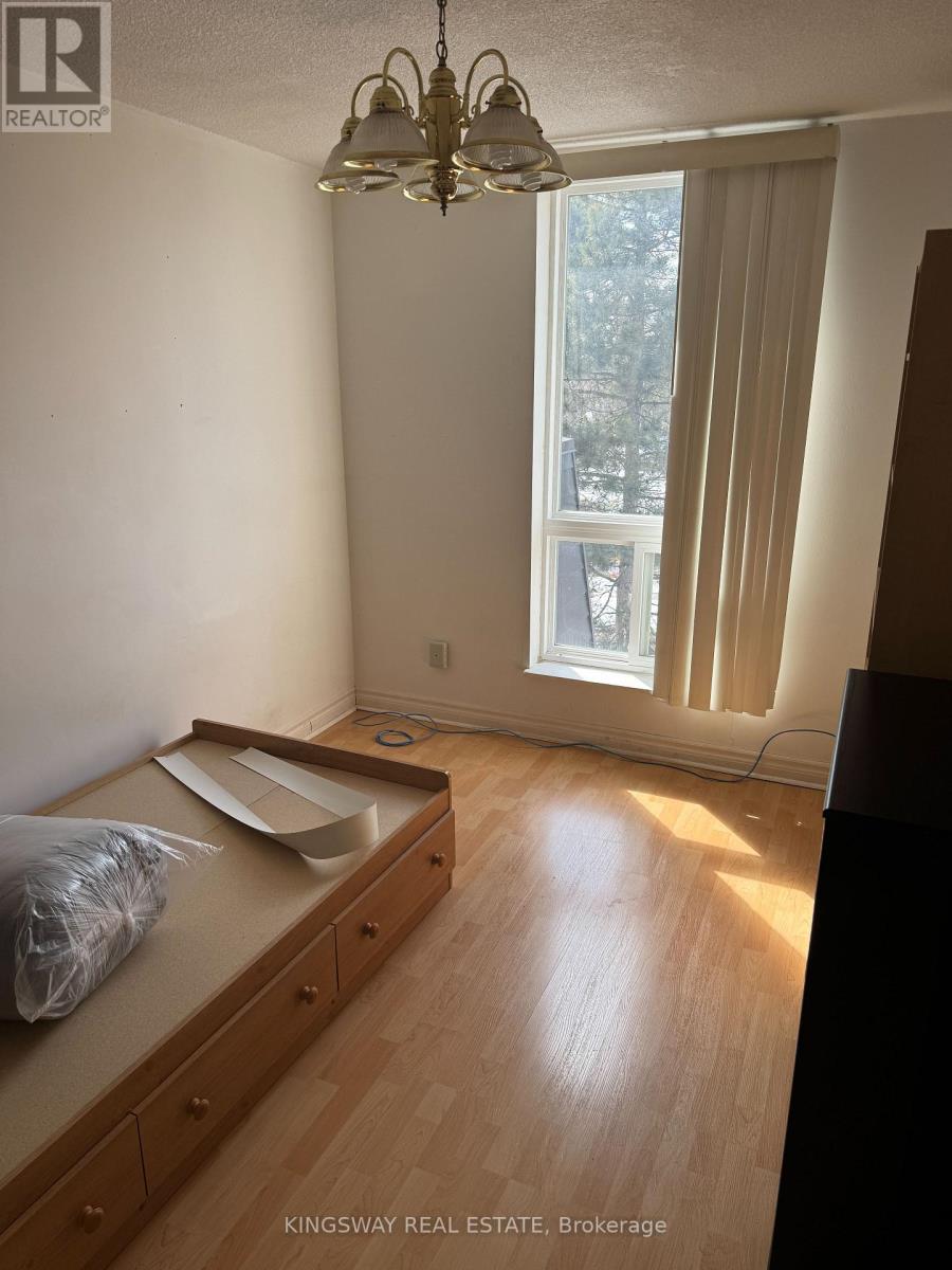 347 - 1395 Williamsport Drive, Mississauga, Ontario  L4X 2T4 - Photo 16 - W12828138