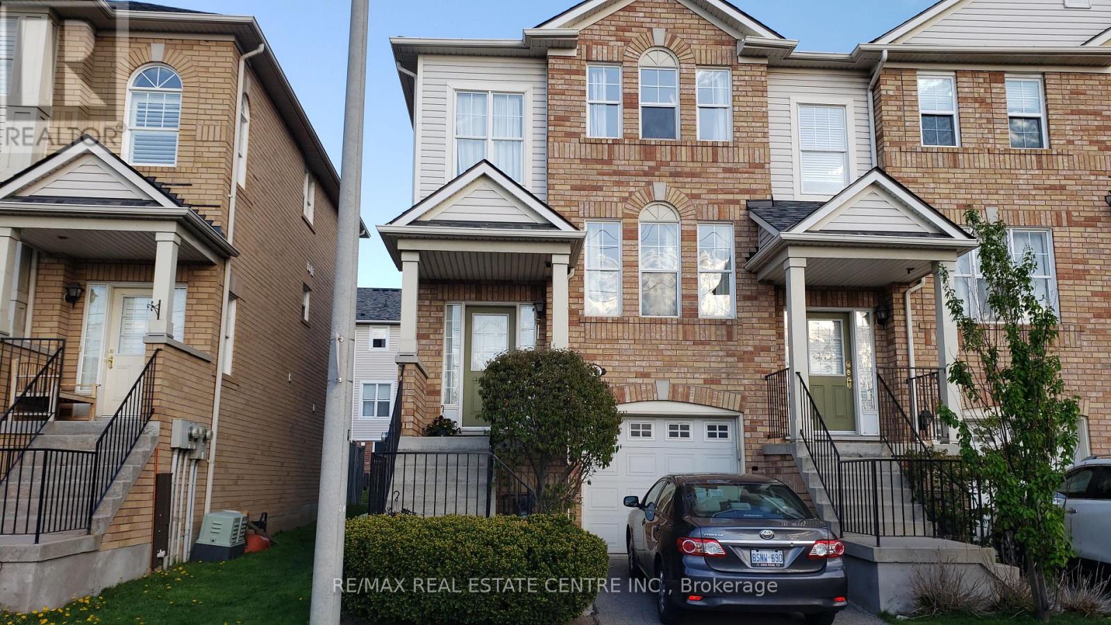 28 - 5980 Whitehorn Avenue, Mississauga, Ontario  L5V 2Y2 - Photo 2 - W12828158