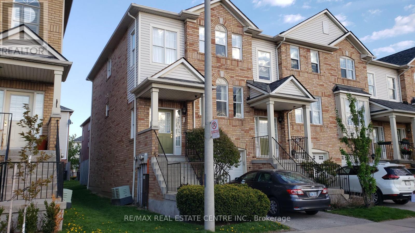 28 - 5980 Whitehorn Avenue, Mississauga, Ontario  L5V 2Y2 - Photo 3 - W12828158