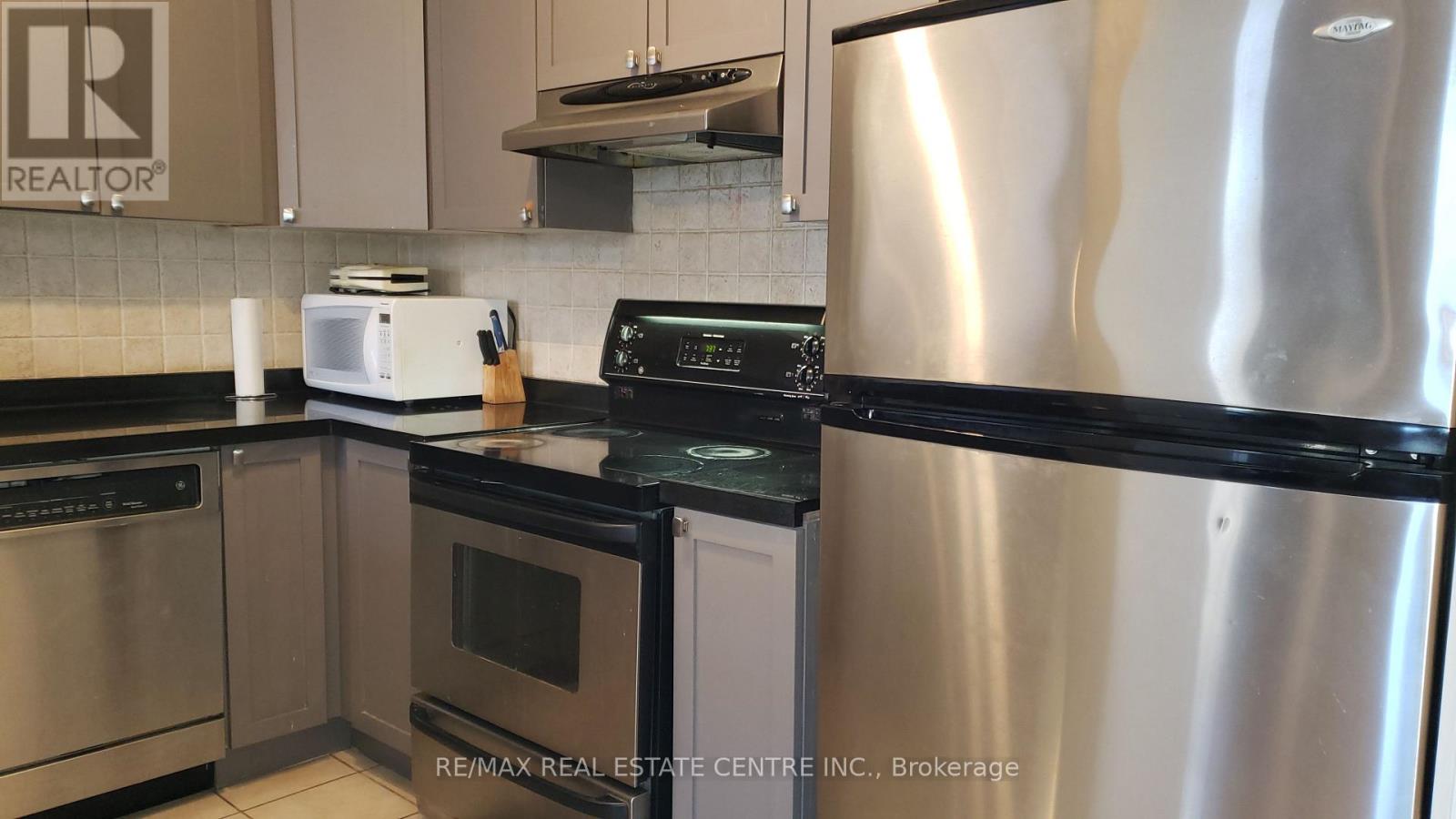 28 - 5980 Whitehorn Avenue, Mississauga, Ontario  L5V 2Y2 - Photo 38 - W12828158