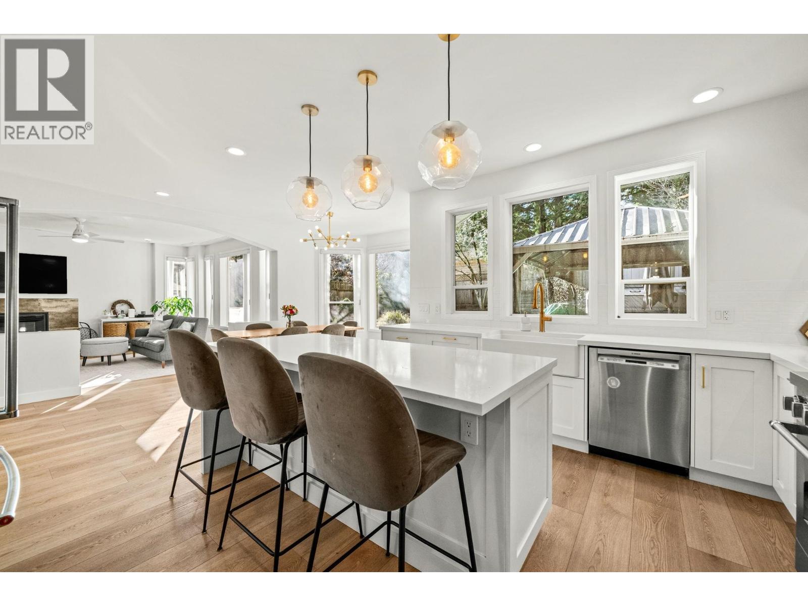 1725 Orkney Place, North Vancouver, British Columbia  V7H 2Z1 - Photo 9 - R3093691