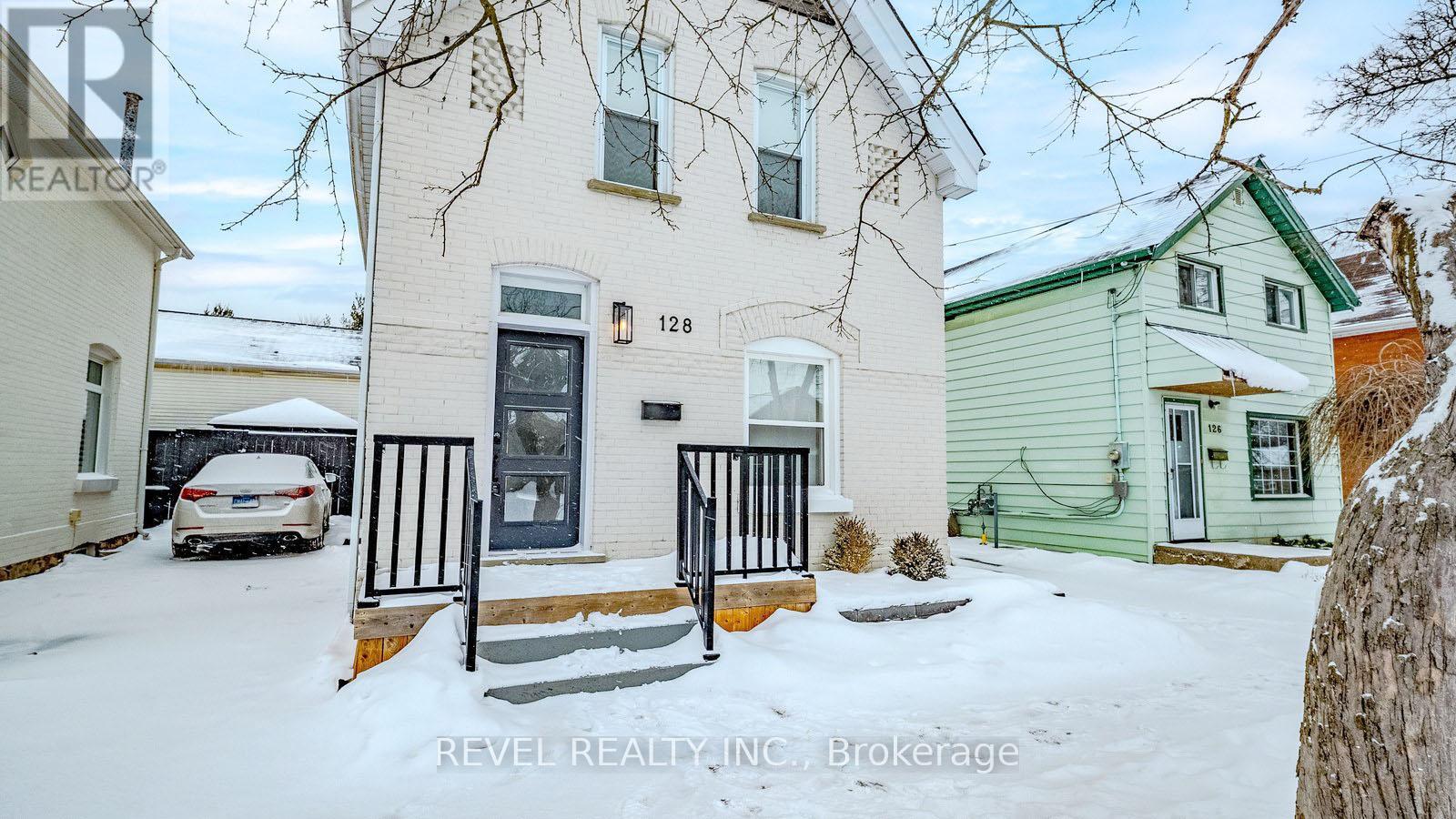 128 Cayuga Street, Brantford, Ontario  N3S 1X4 - Photo 3 - X12827970