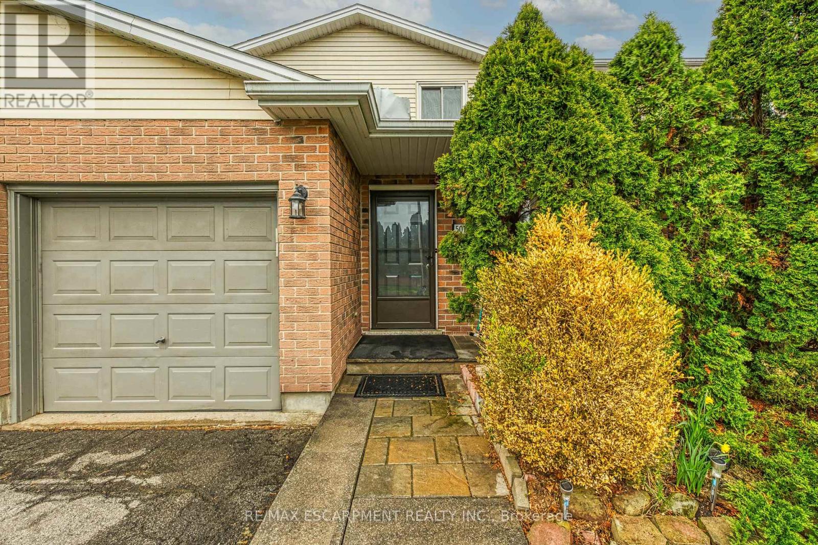 5016 Friesen Boulevard, Lincoln, Ontario  L0R 1B5 - Photo 2 - X12827978