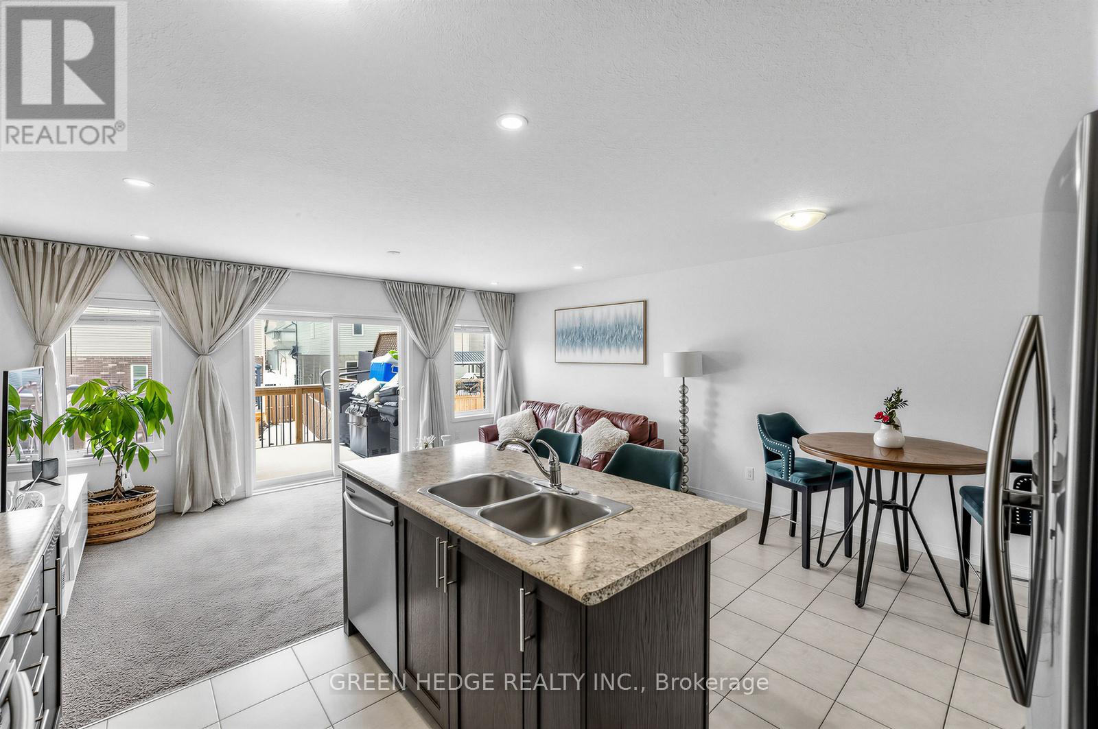 47 - 135 Hardcastle Drive, Cambridge, Ontario  N1S 0B6 - Photo 13 - X12828012