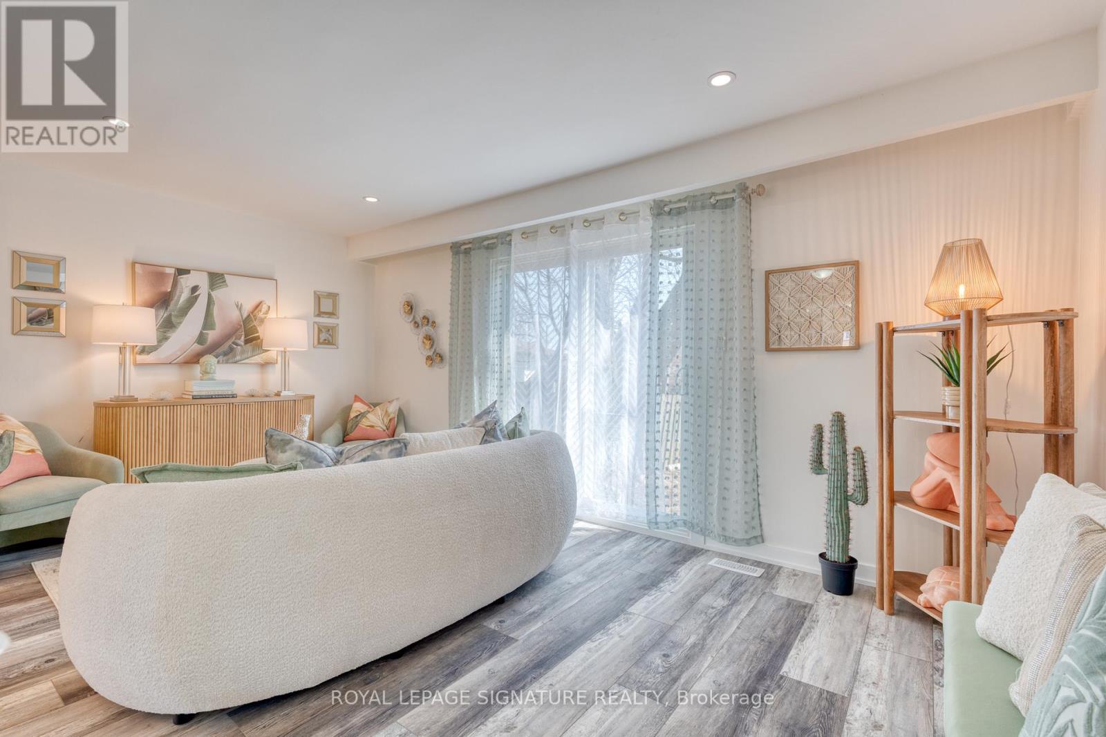 22 - 20 Anna Capri Drive, Hamilton, Ontario  L8W 1M6 - Photo 16 - X12828070