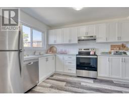 22 - 20 ANNA CAPRI DRIVE, Hamilton, Ontario