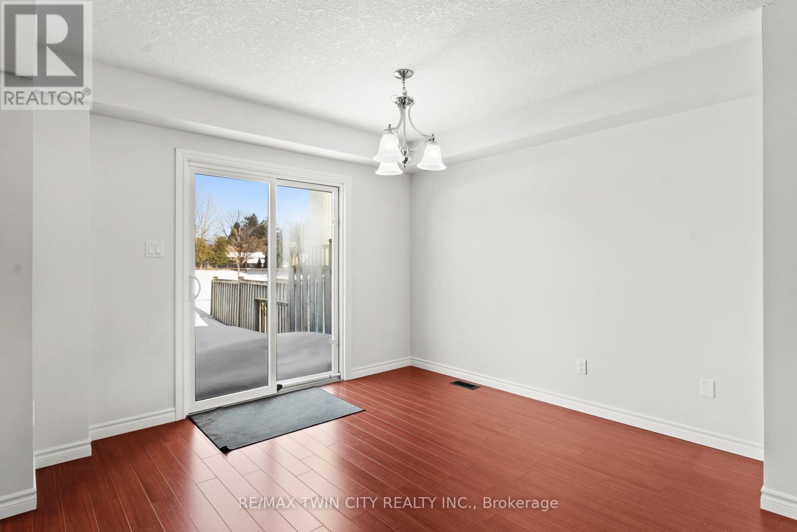 256 Charlotta Street, Wilmot, Ontario  N3A 4M8 - Photo 13 - X12828130