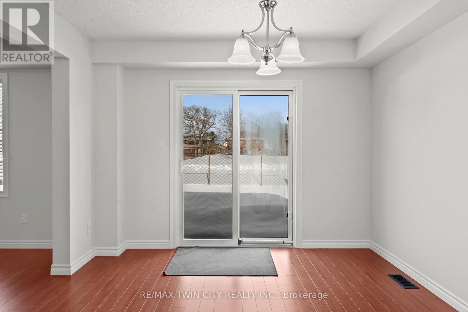 256 Charlotta Street, Wilmot, Ontario  N3A 4M8 - Photo 15 - X12828130