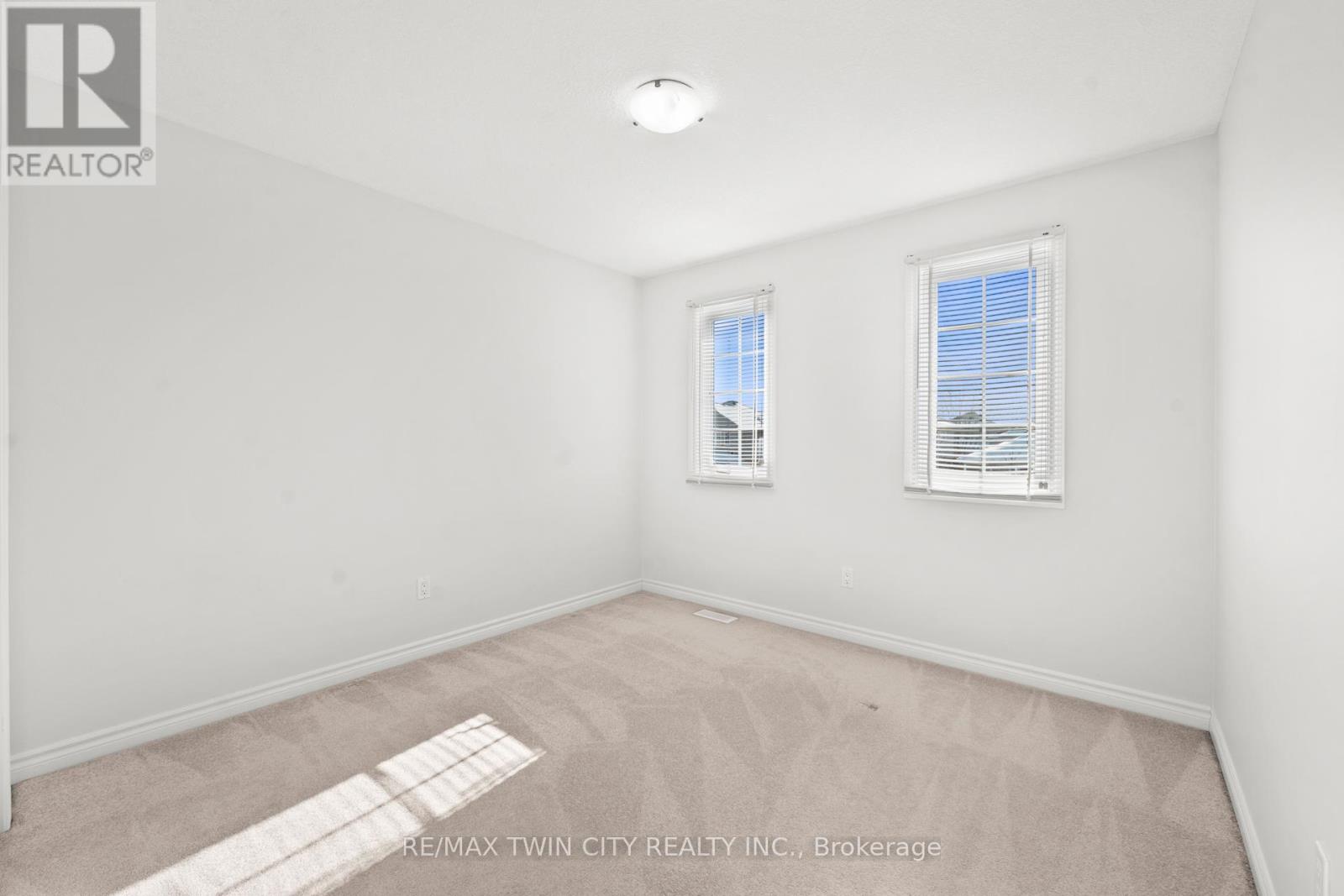 256 Charlotta Street, Wilmot, Ontario  N3A 4M8 - Photo 34 - X12828130