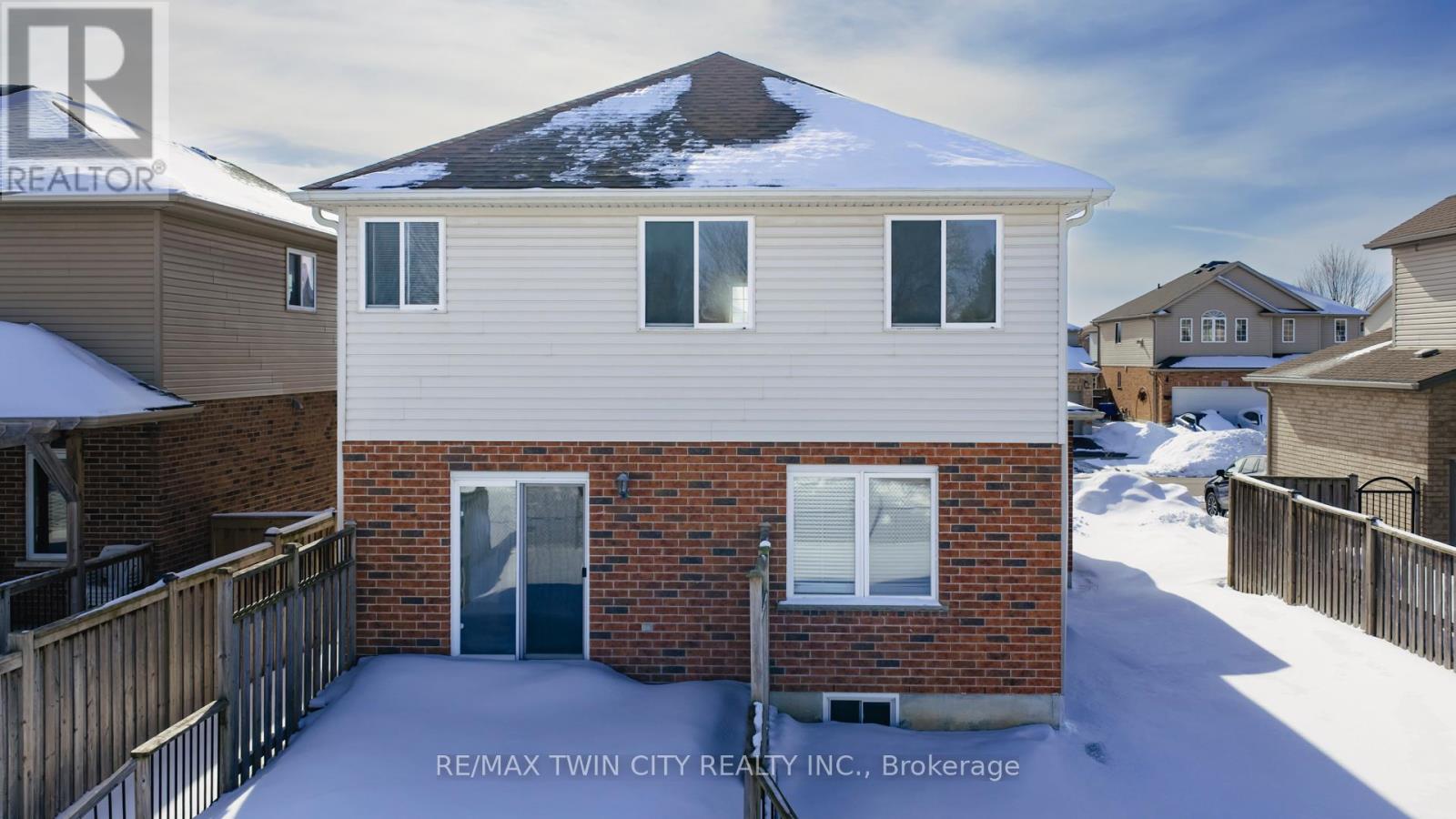 256 Charlotta Street, Wilmot, Ontario  N3A 4M8 - Photo 41 - X12828130