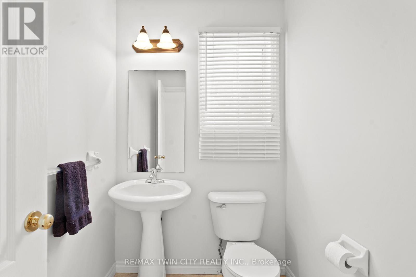 256 Charlotta Street, Wilmot, Ontario  N3A 4M8 - Photo 5 - X12828130