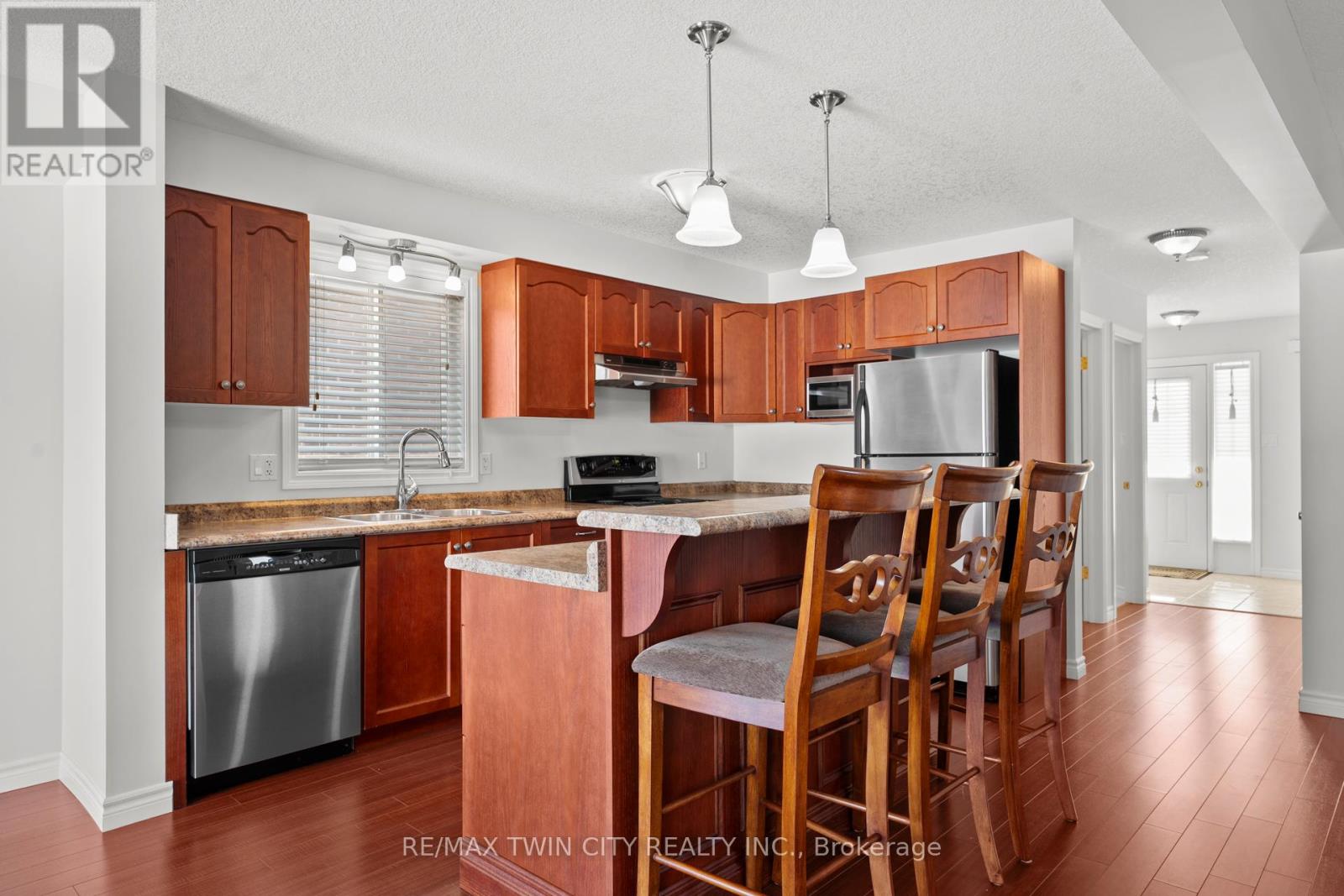 256 Charlotta Street, Wilmot, Ontario  N3A 4M8 - Photo 8 - X12828130