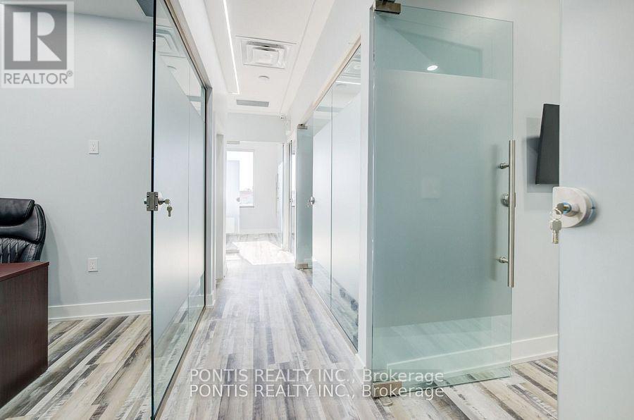 G211 #4 - 450 Hespeler Road, Cambridge, Ontario  N1R 0E3 - Photo 7 - X12828168