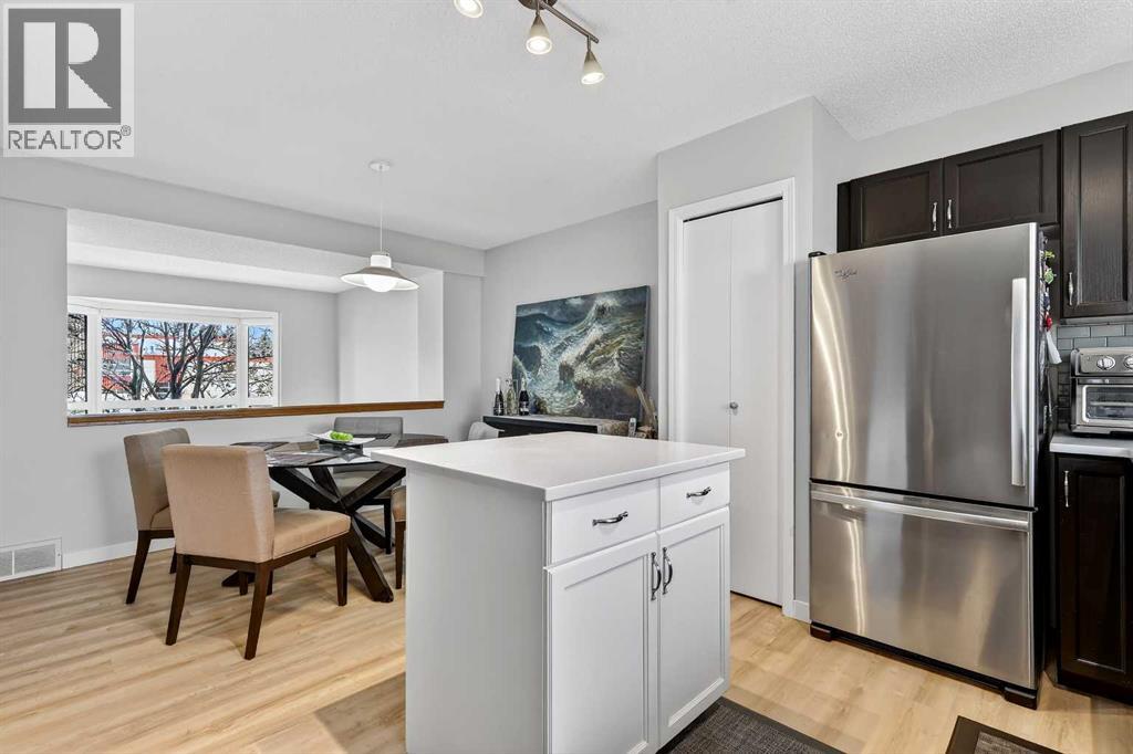 72 Glenbrook Villas Sw, Calgary, Alberta  T3E 7E8 - Photo 16 - A2282657