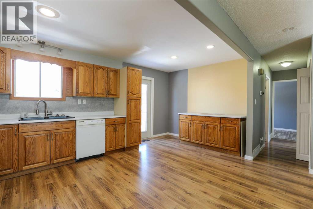 2103 25 Street, Coaldale, Alberta  T1M 1J4 - Photo 12 - A2283167